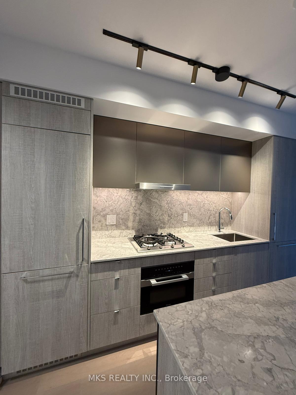 Photo 12 of Unit 506, 771 Yonge Street, Toronto, The Annex — HOMEH