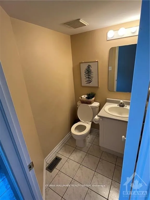 Photo 5 of 112E Centrepointe Drive E, Ottawa, Centrepointe — HOMEH