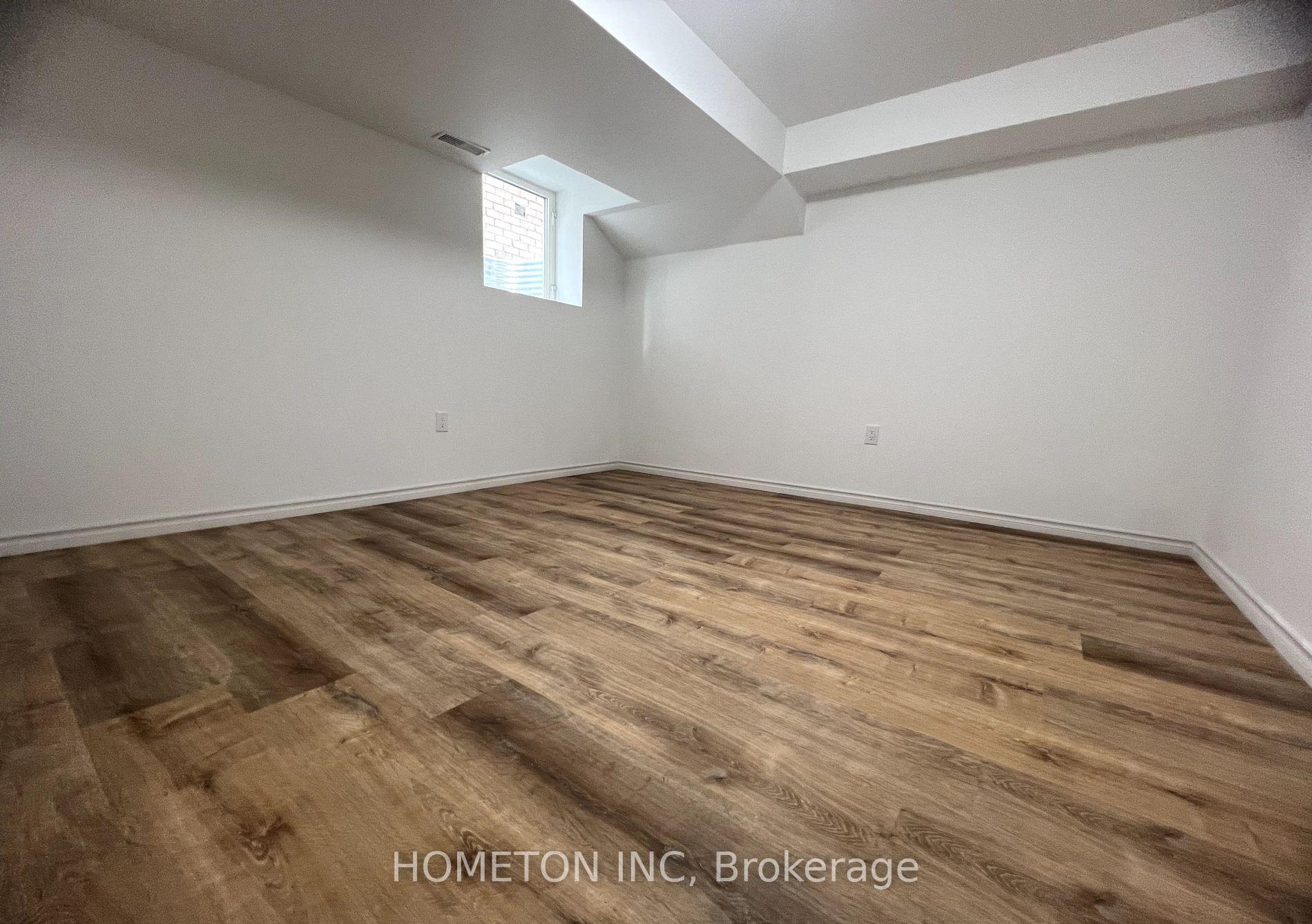 Photo 5 of 4 Pridham (basement ) Place, New Tecumseth, Tottenham — HOMEH