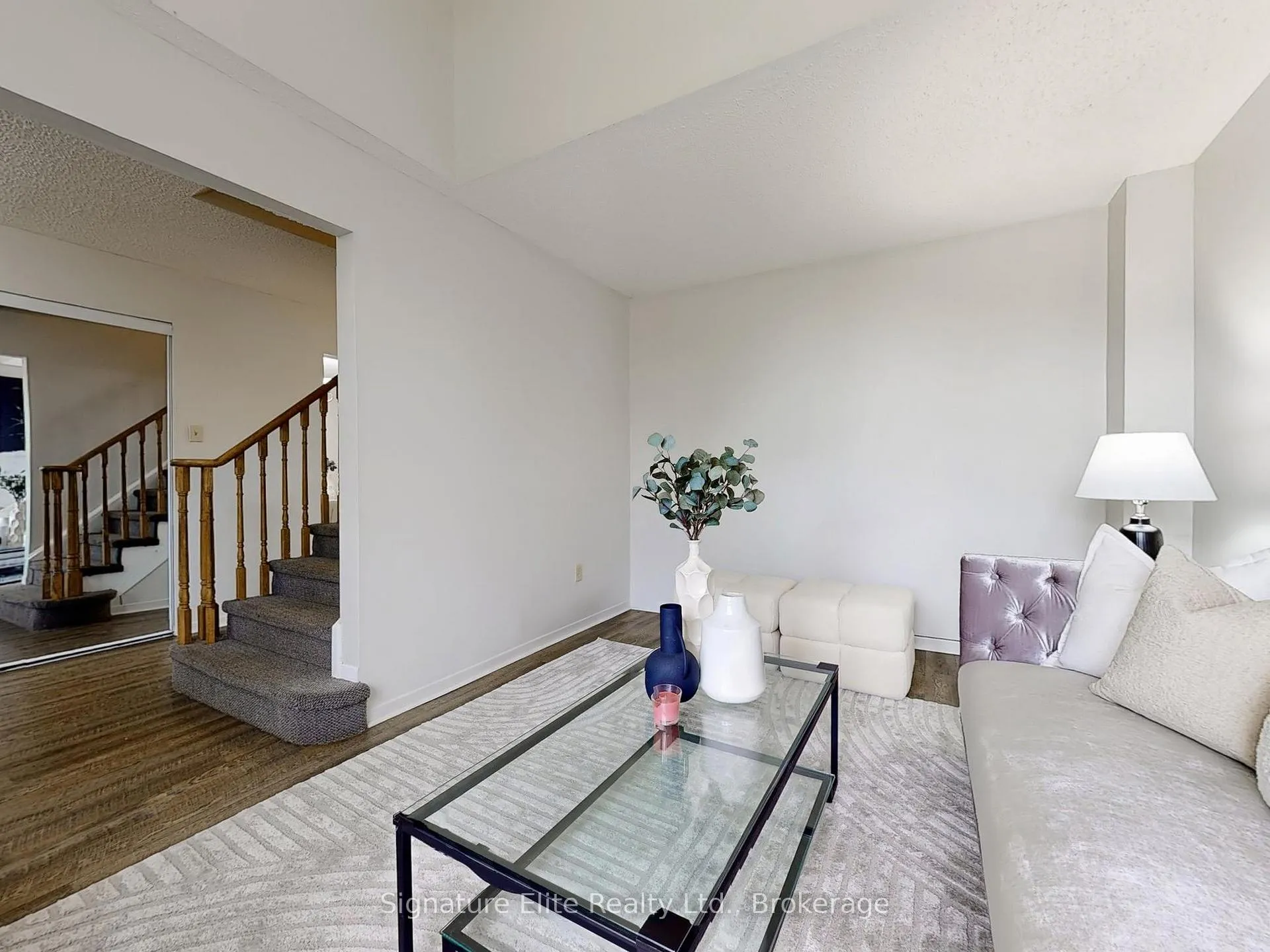 Photo 5 of 28 Reed Drive, Ajax, Central — HOMEH