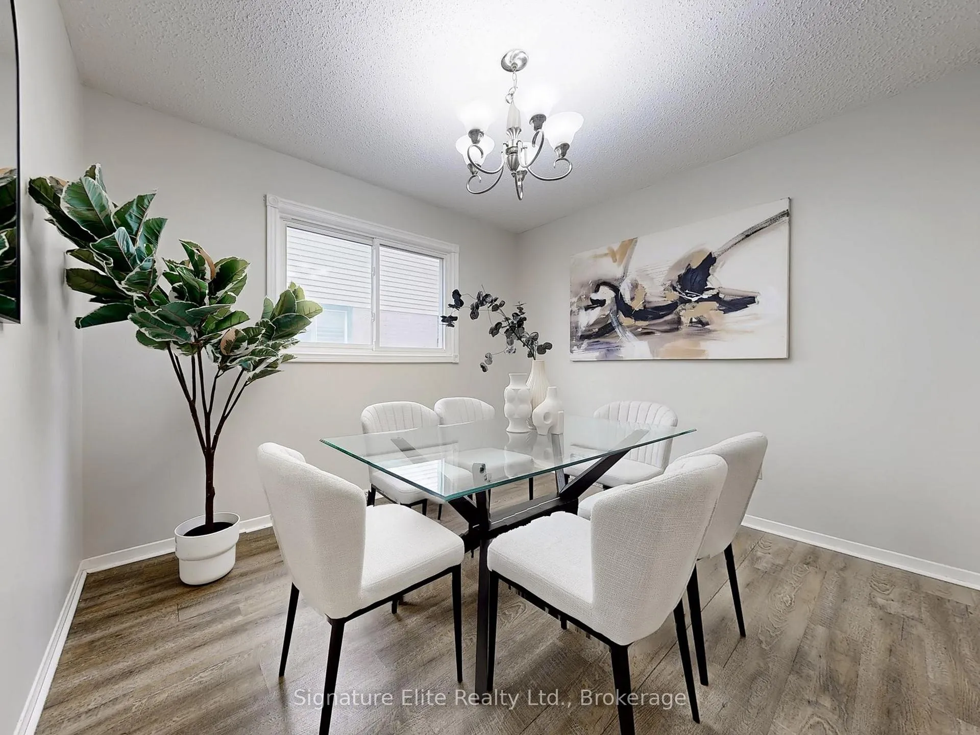 Photo 6 of 28 Reed Drive, Ajax, Central — HOMEH
