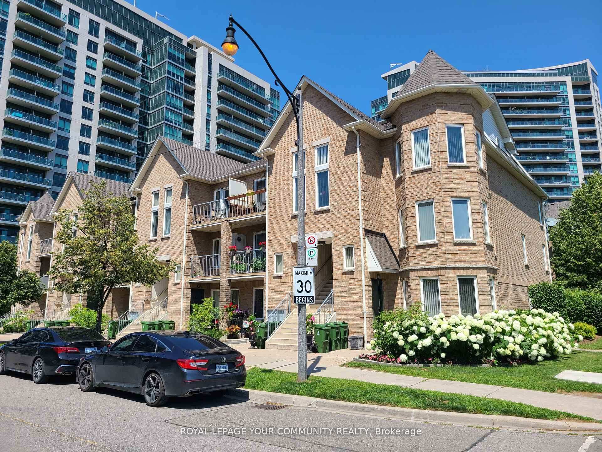 Photo of Unit 101, 130 Vanderhoof Avenue