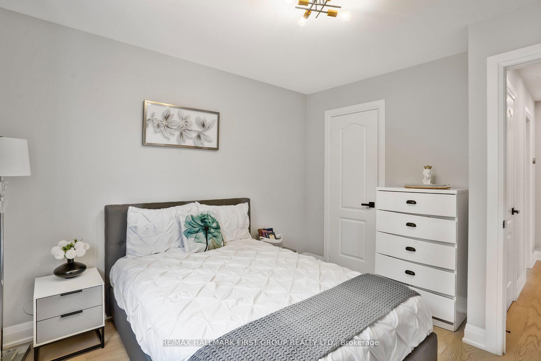 Photo 10 of 1117 Kell Street, Innisfil, Alcona — HOMEH