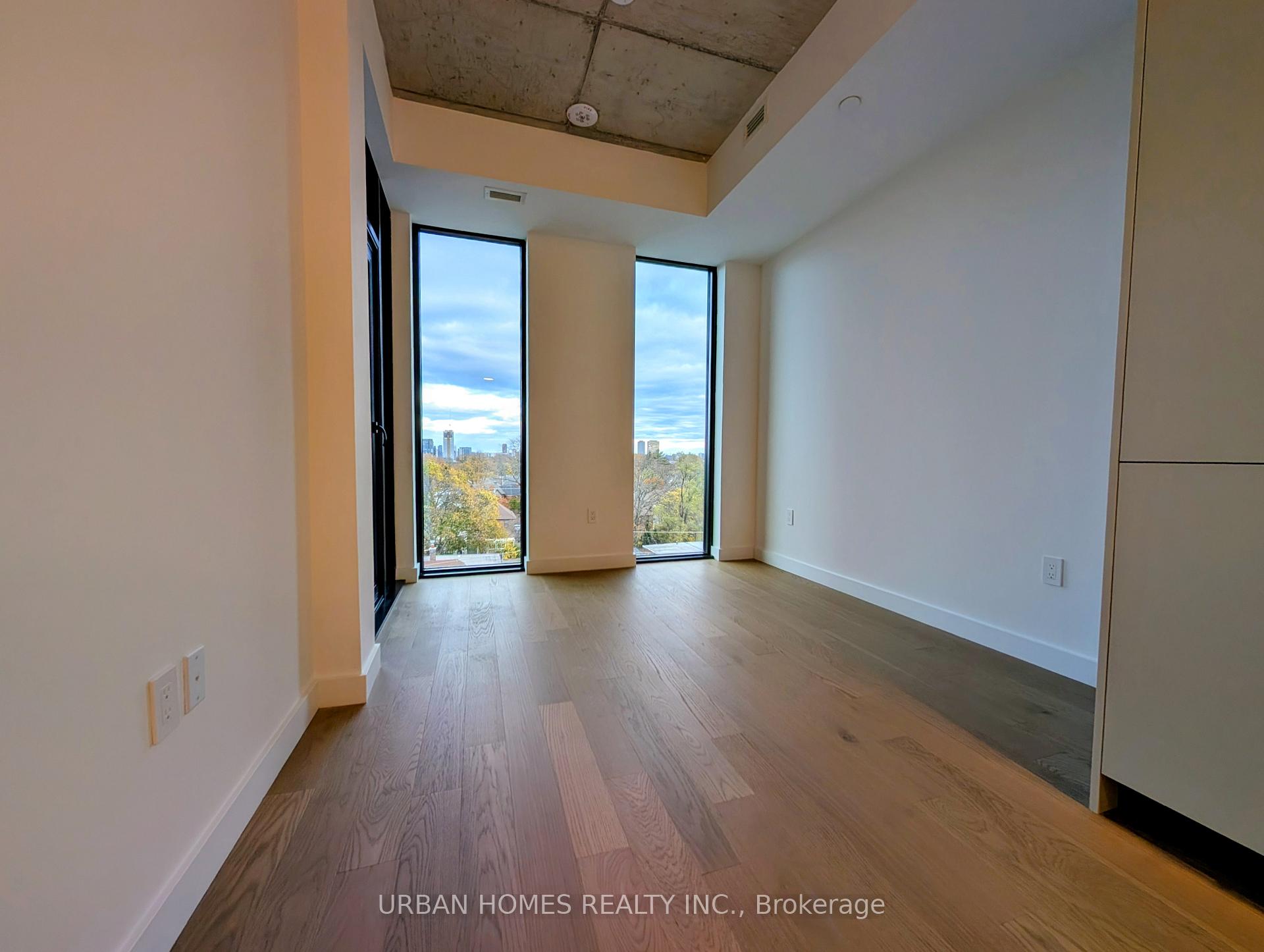 Photo 5 of Unit 603, 1720 Bayview Avenue, Toronto, Mount Pleasant East — HOMEH