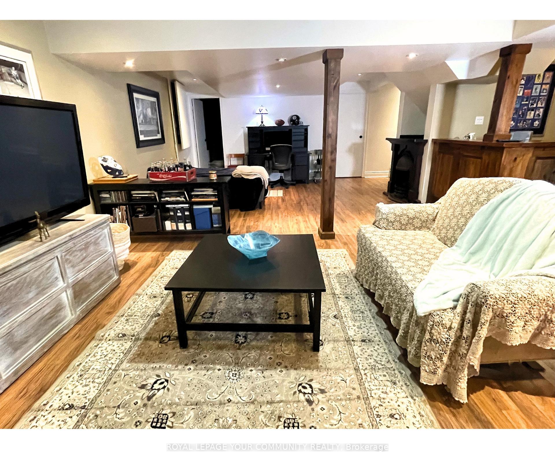 Photo 19 of 31 Giotto Crescent SW, Vaughan, Maple — HOMEH