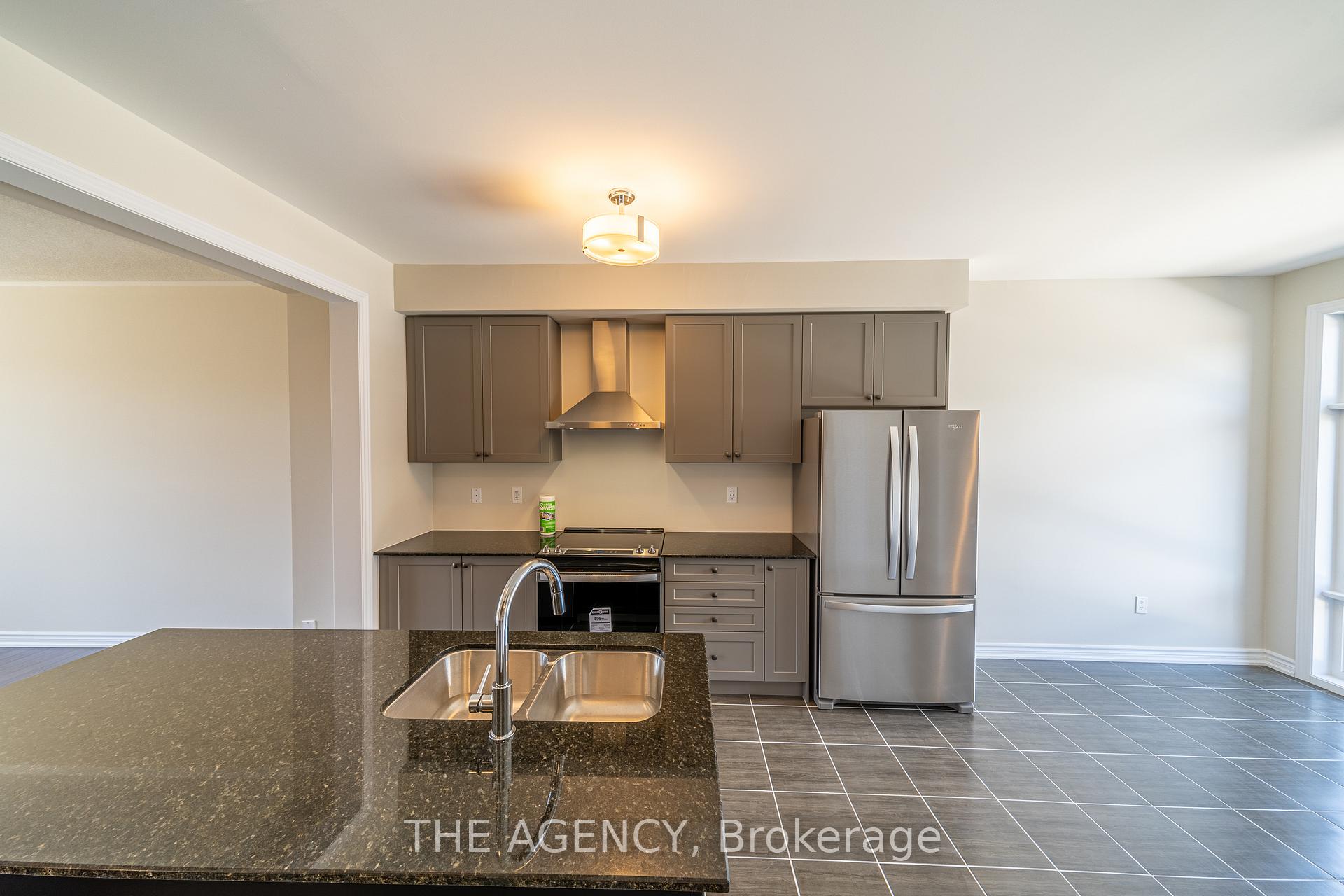 Photo 4 of 56 Douet Lane, Ajax, South East — HOMEH