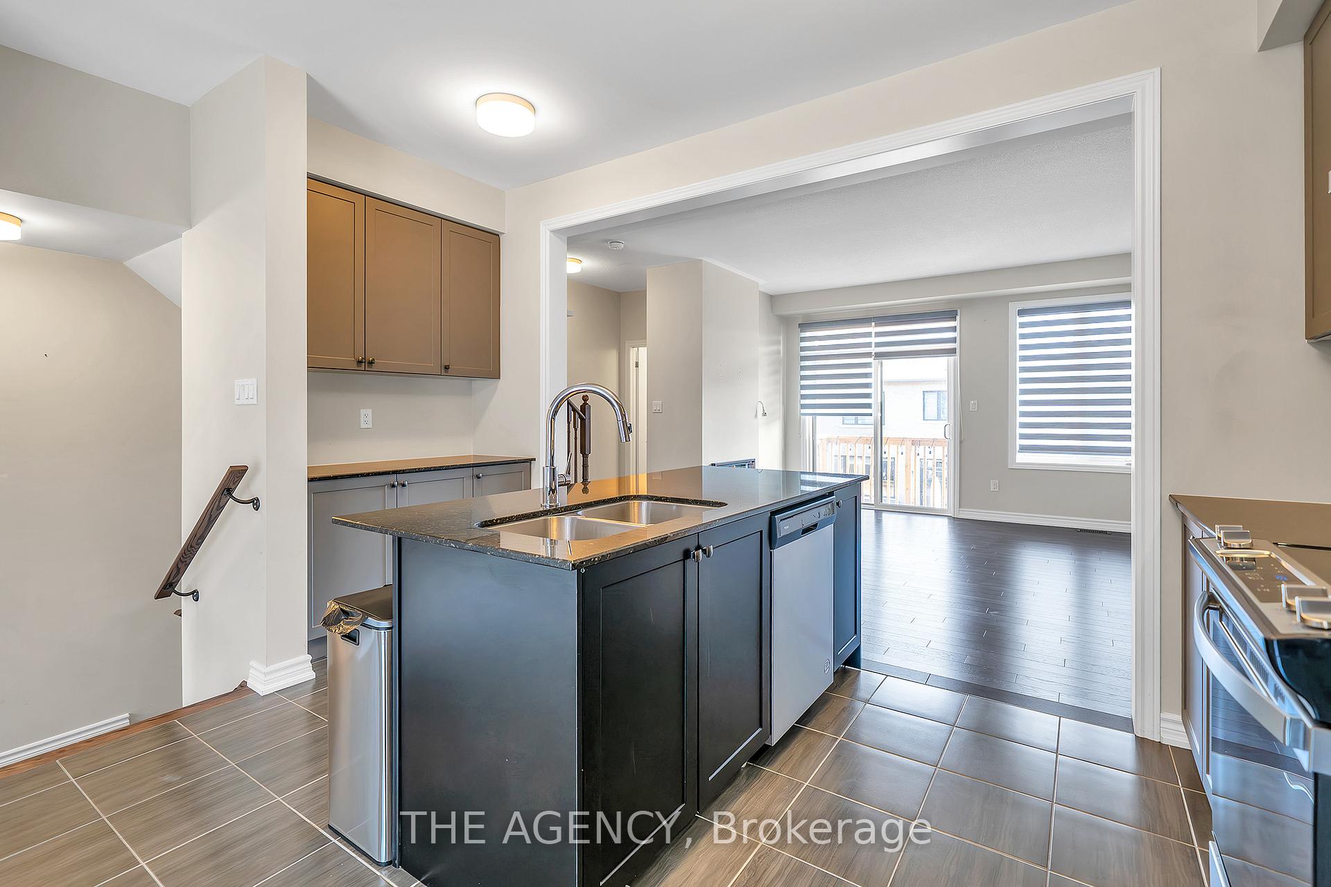 Photo 8 of 56 Douet Lane, Ajax, South East — HOMEH