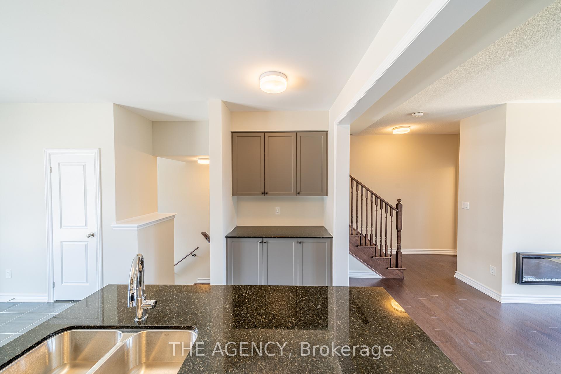 Photo 9 of 56 Douet Lane, Ajax, South East — HOMEH