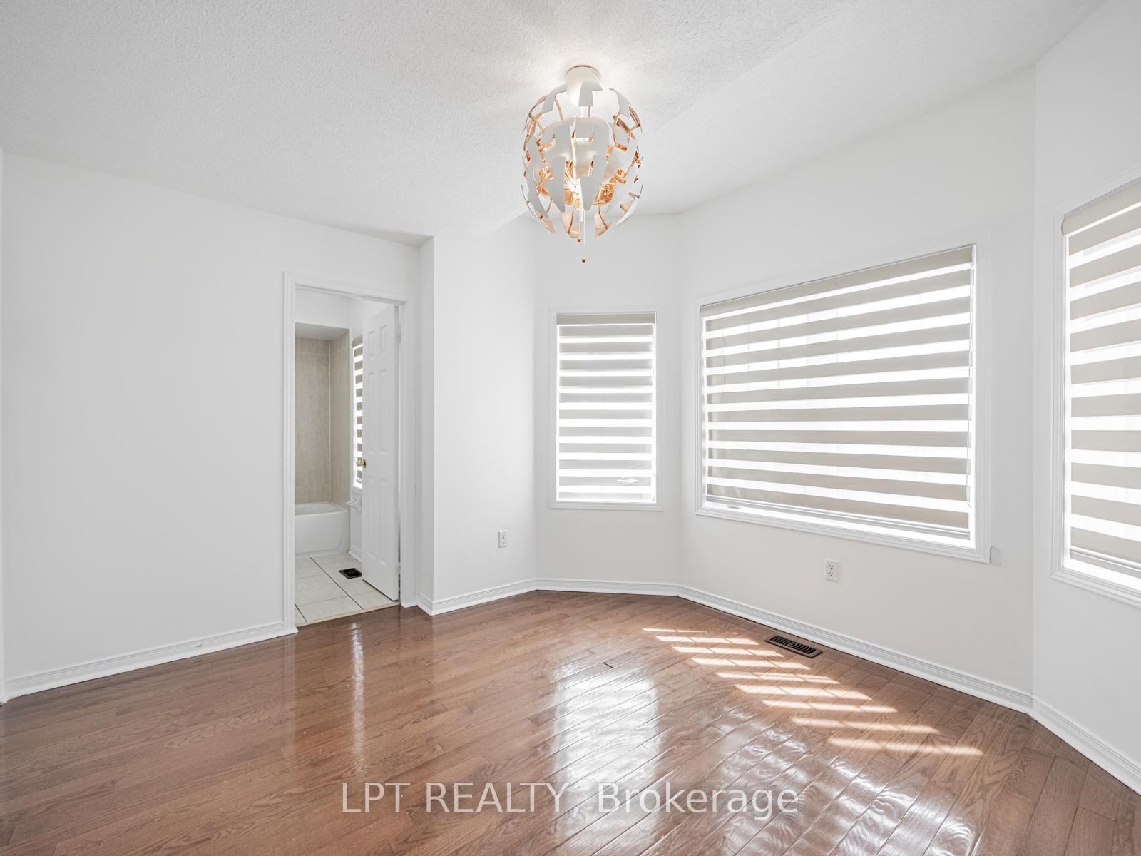 Photo 13 of 7 Homeview Road, Brampton, Bram East — HOMEH