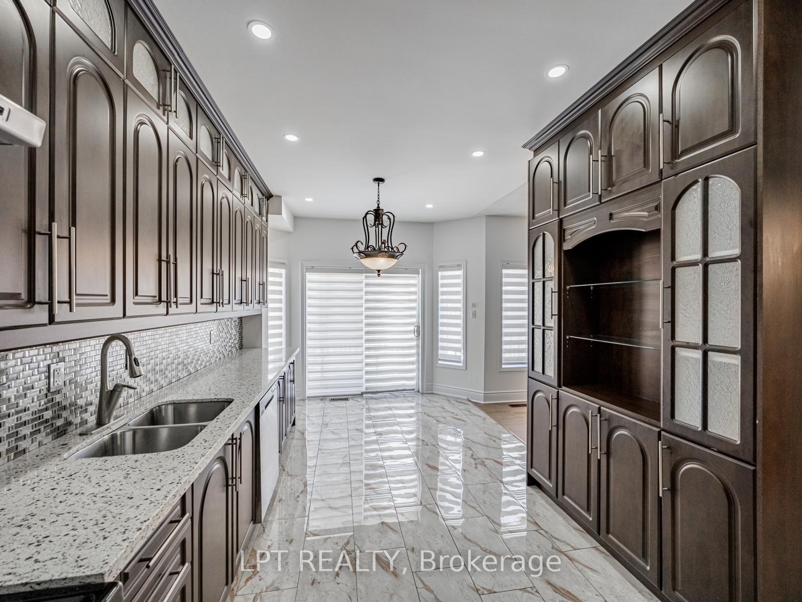 Photo 34 of 7 Homeview Road, Brampton, Bram East — HOMEH