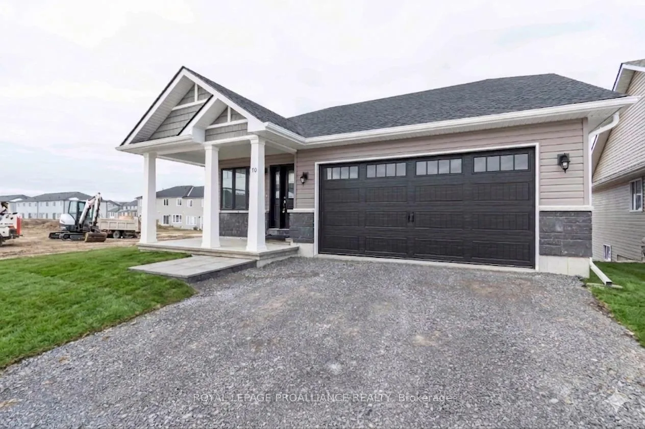 Photo 1 of 70 Stirling Crescent, Prince Edward County, South Marysburg Ward — HOMEH