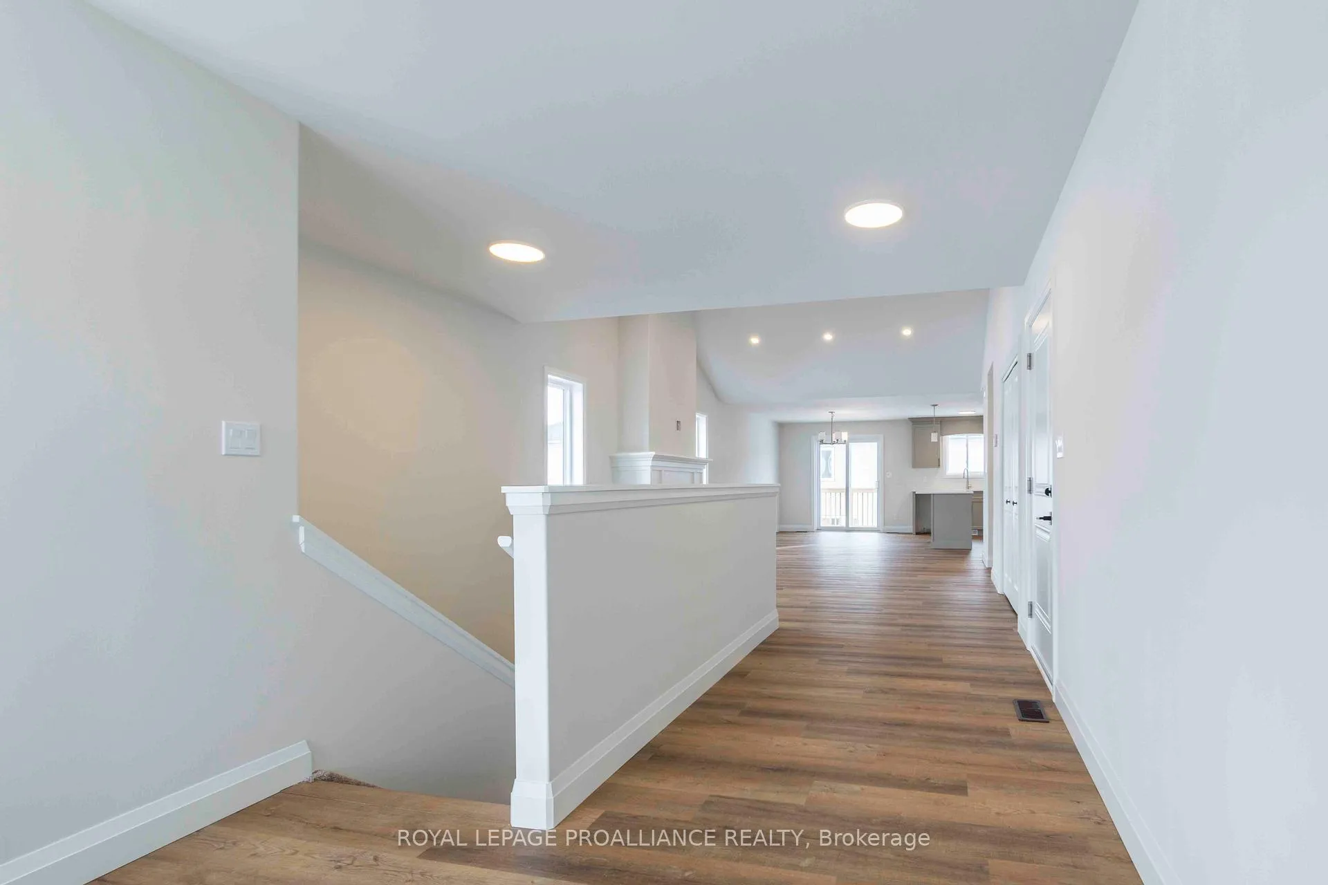 Photo 5 of 70 Stirling Crescent, Prince Edward County, South Marysburg Ward — HOMEH