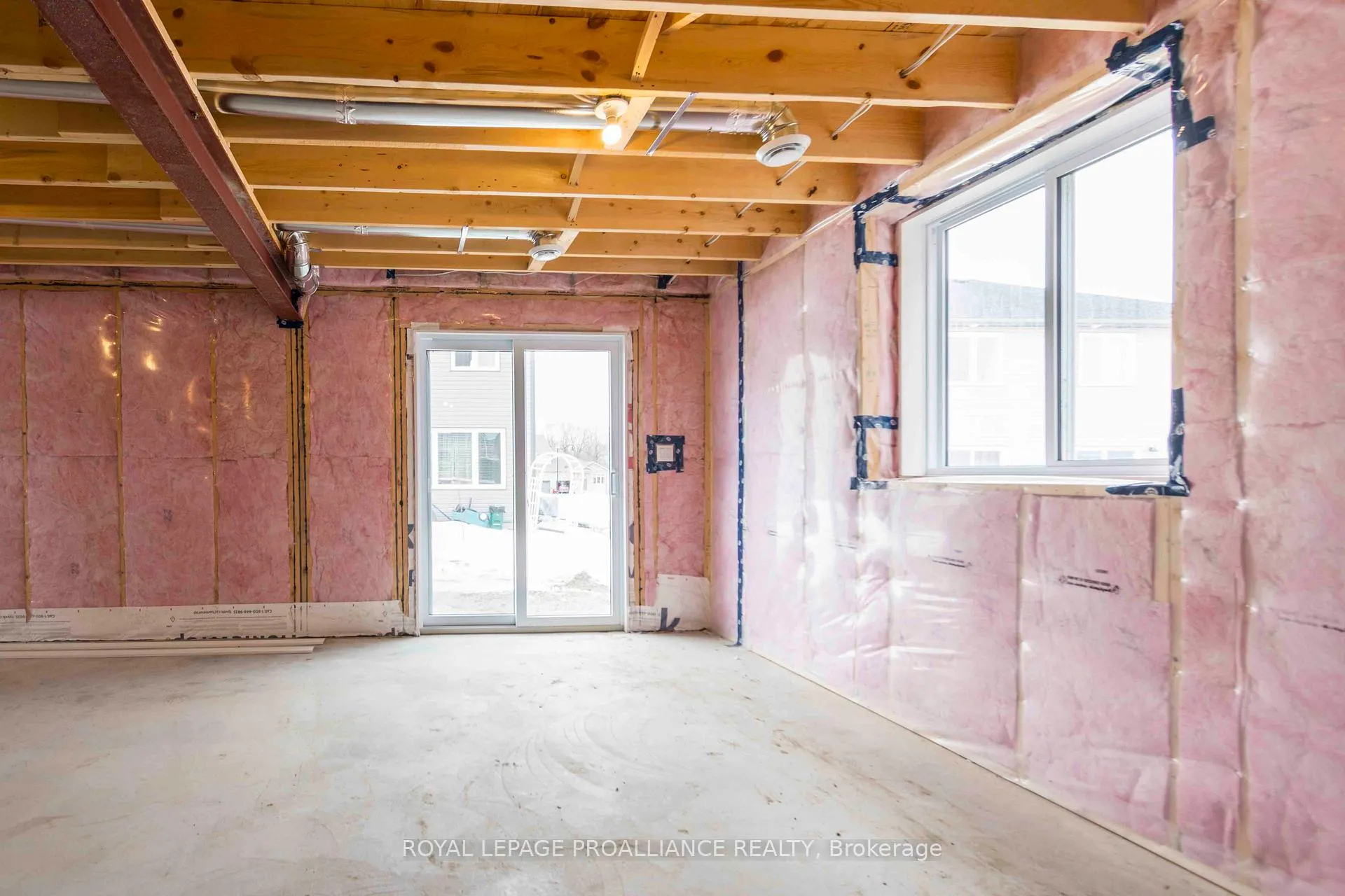 Photo 24 of 70 Stirling Crescent, Prince Edward County, South Marysburg Ward — HOMEH