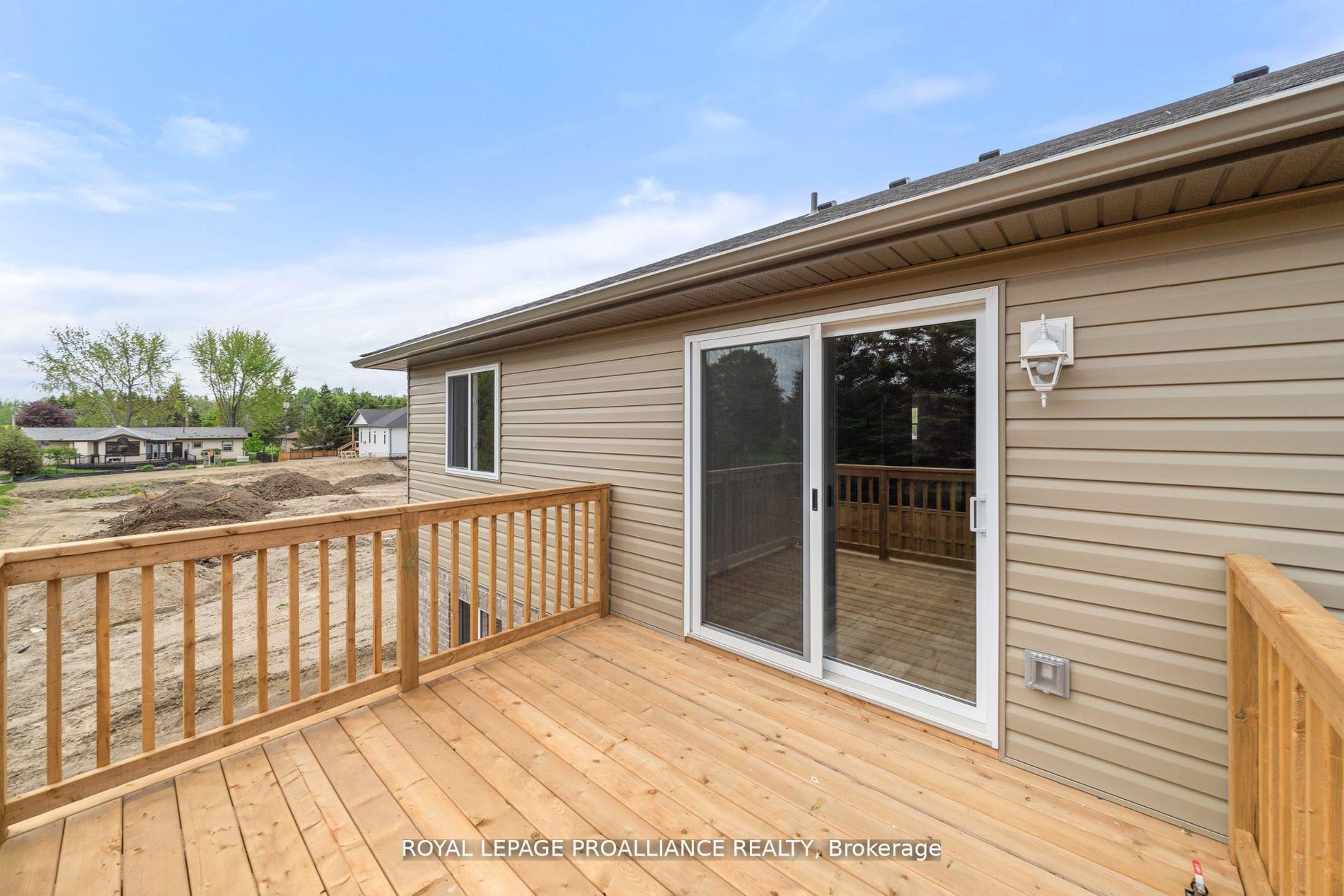 Photo 21 of 27 Clayton John Avenue, Prince Edward County, Sophiasburg Ward — HOMEH