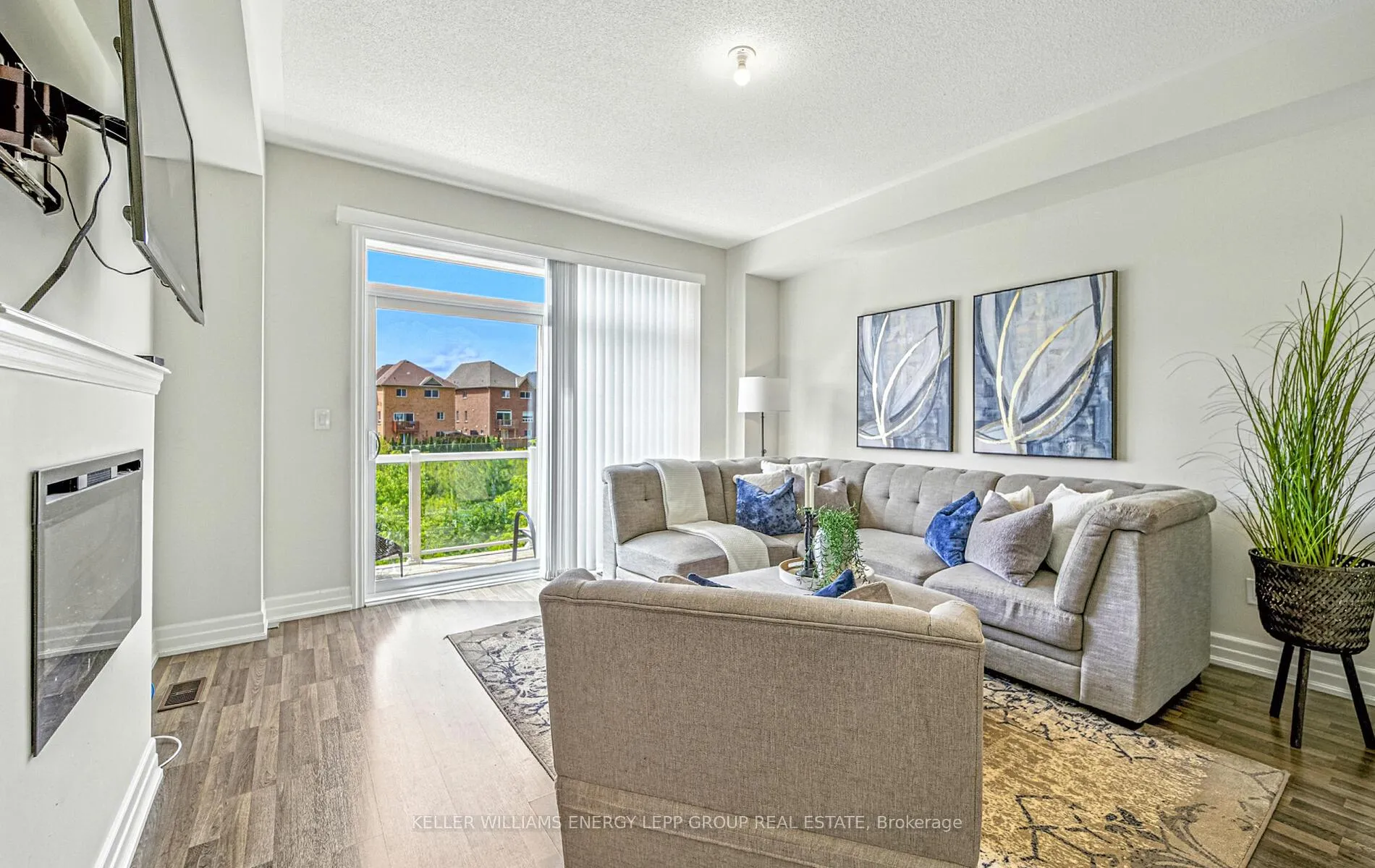 Photo 18 of Unit 9, 384 Arctic Red Drive, Oshawa, Windfields — HOMEH