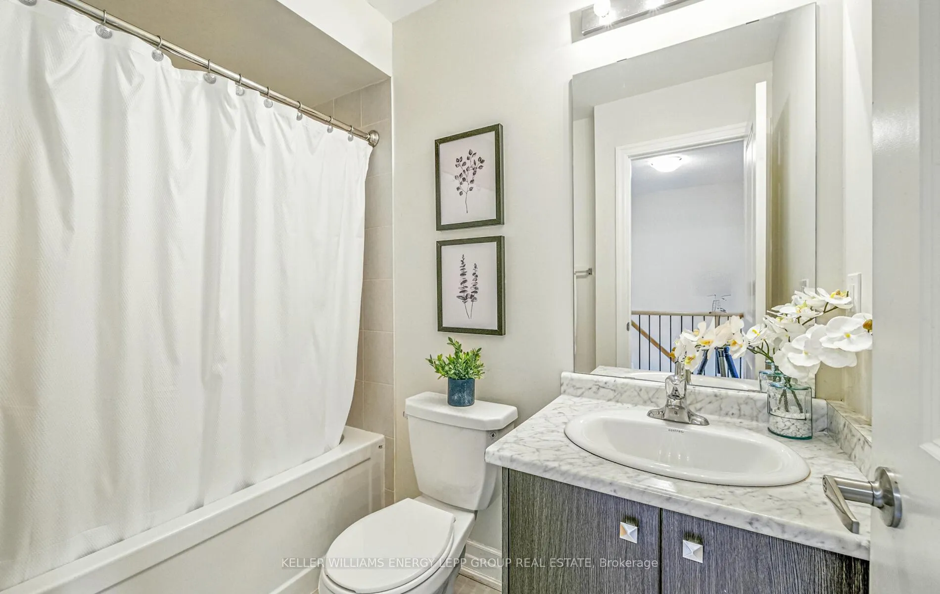Photo 25 of Unit 9, 384 Arctic Red Drive, Oshawa, Windfields — HOMEH