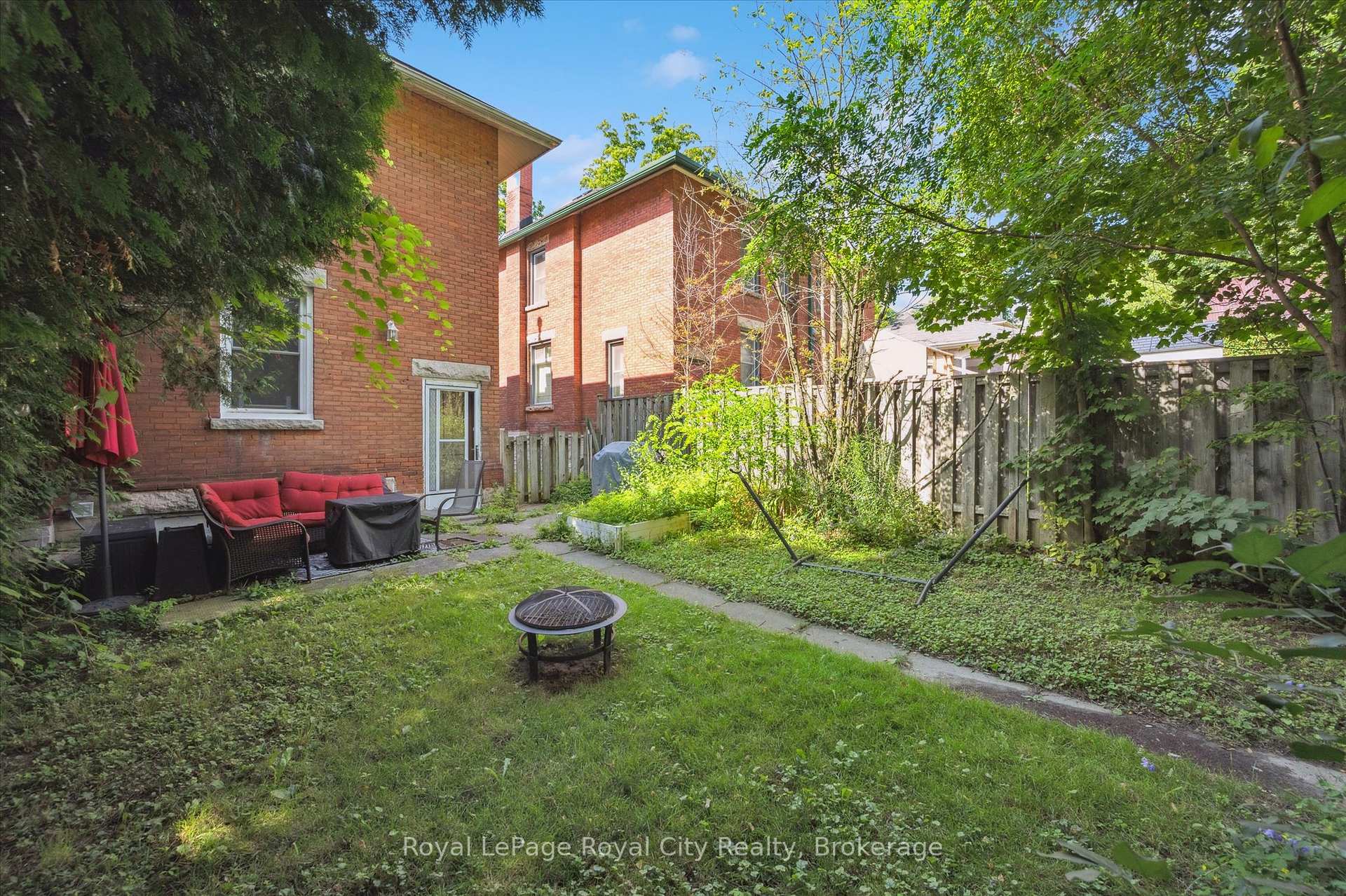 Photo 27 of 148 Suffolk Street W, Guelph, Downtown — HOMEH