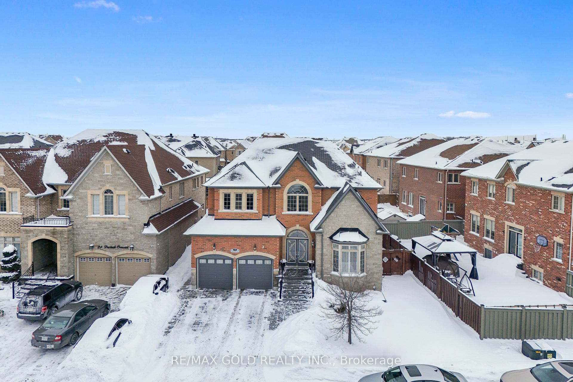 Front of 19 Portside Crescent