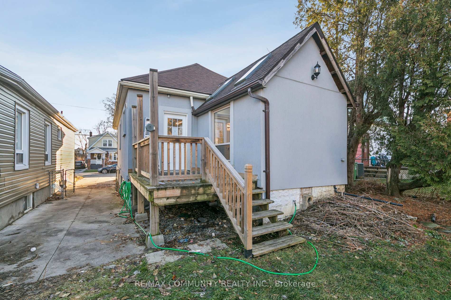 Photo 8 of 46 East 7th Street, Hamilton, Centremount — HOMEH