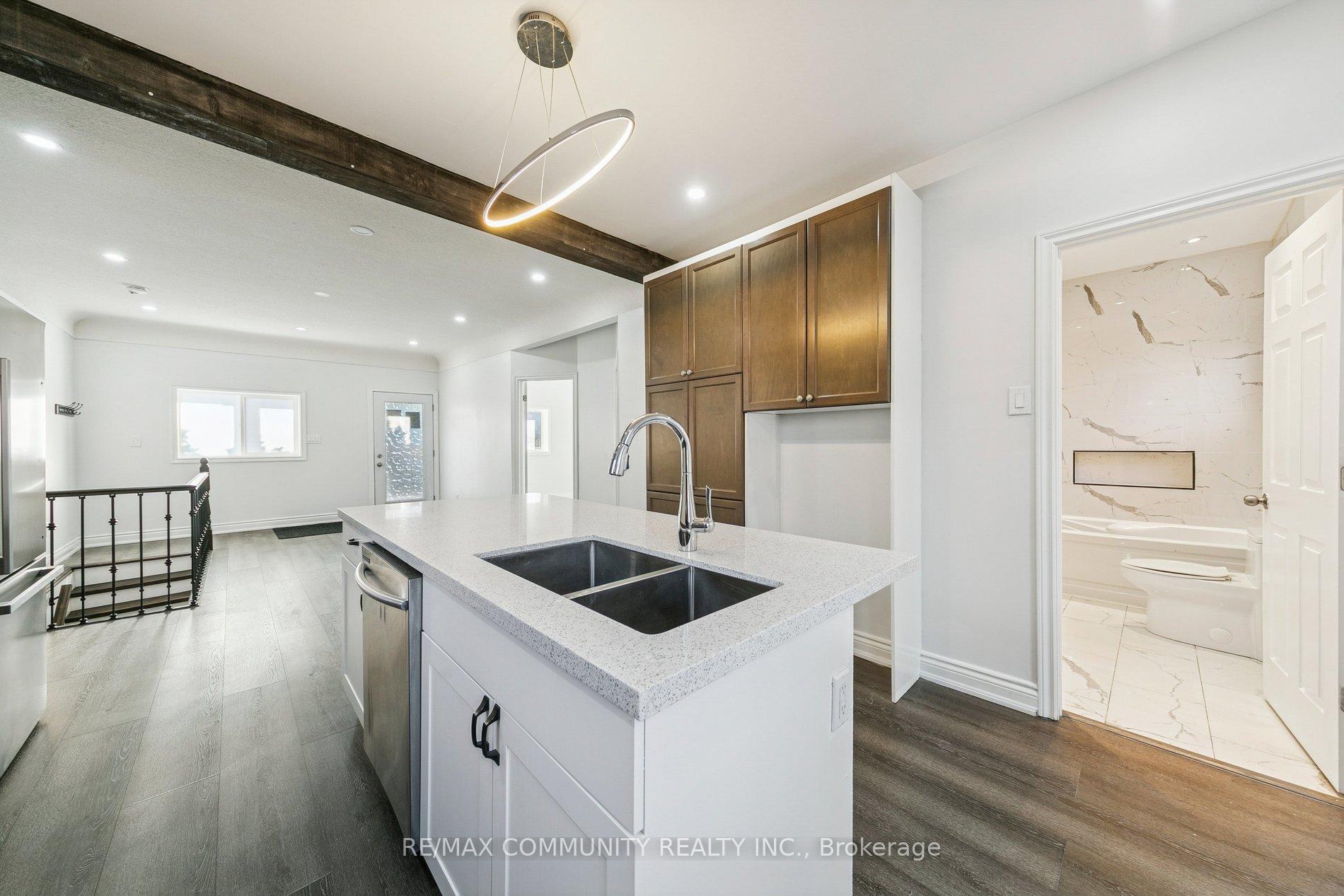 Photo 28 of 46 East 7th Street, Hamilton, Centremount — HOMEH