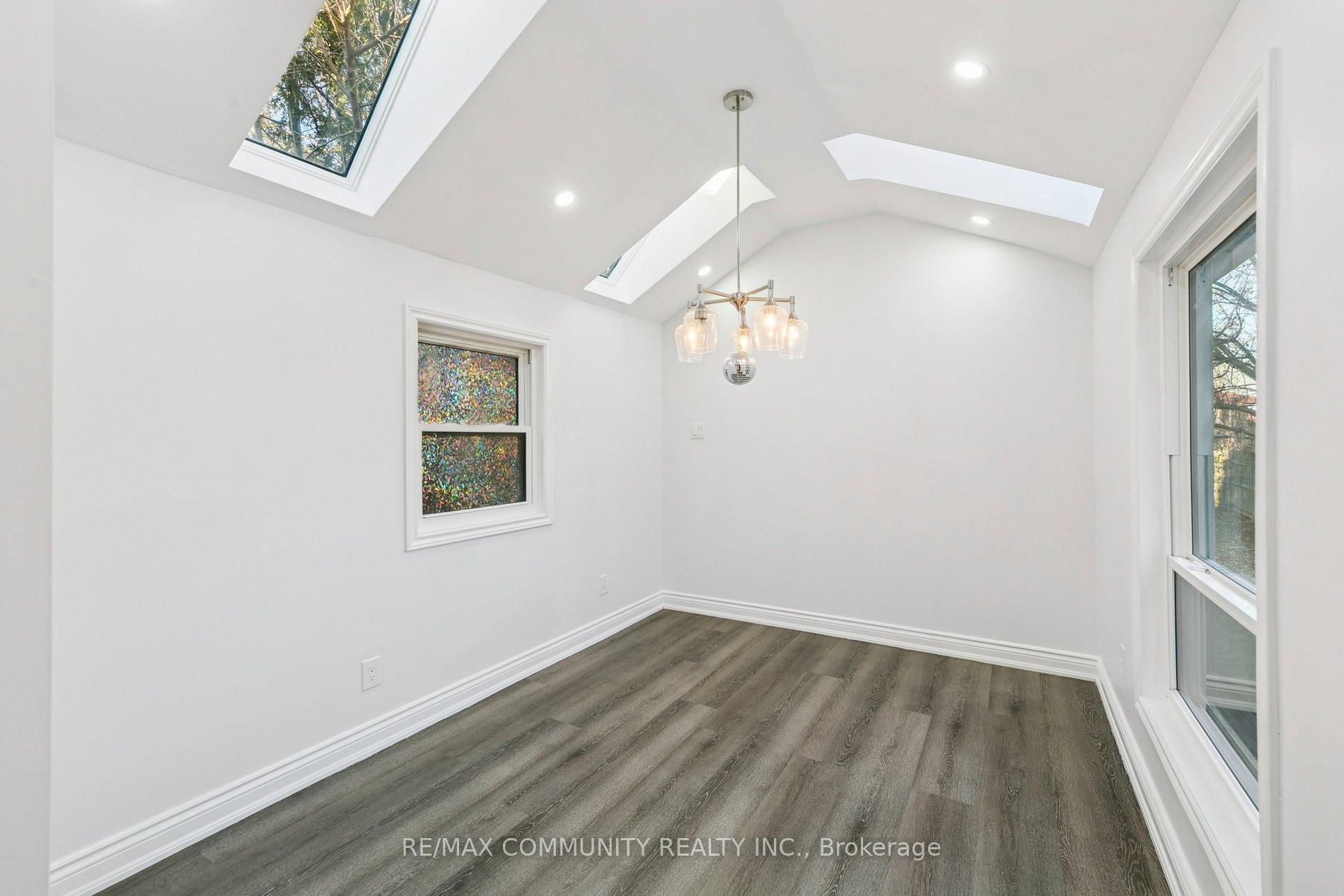 Photo 33 of 46 East 7th Street, Hamilton, Centremount — HOMEH