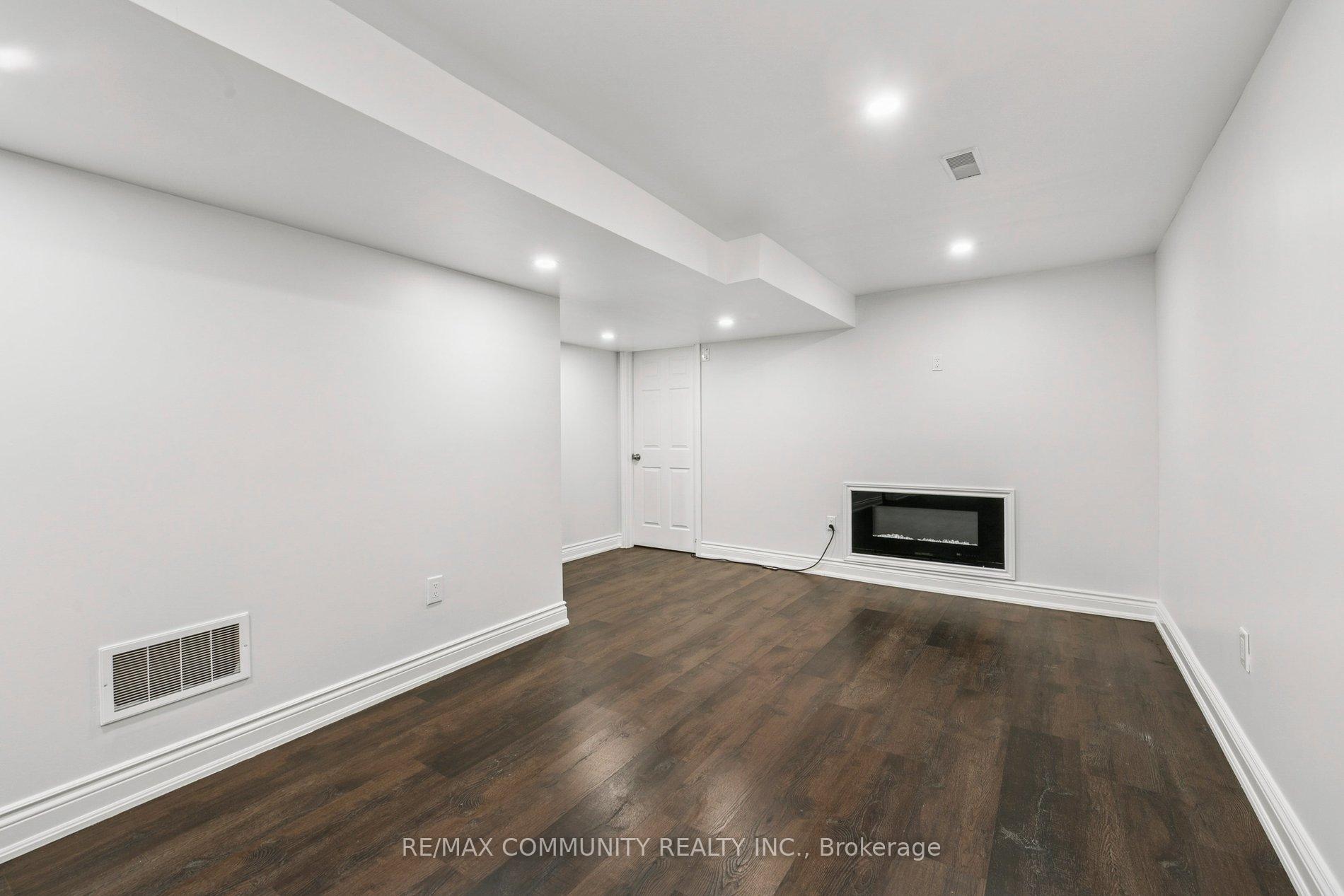 Photo 39 of 46 East 7th Street, Hamilton, Centremount — HOMEH