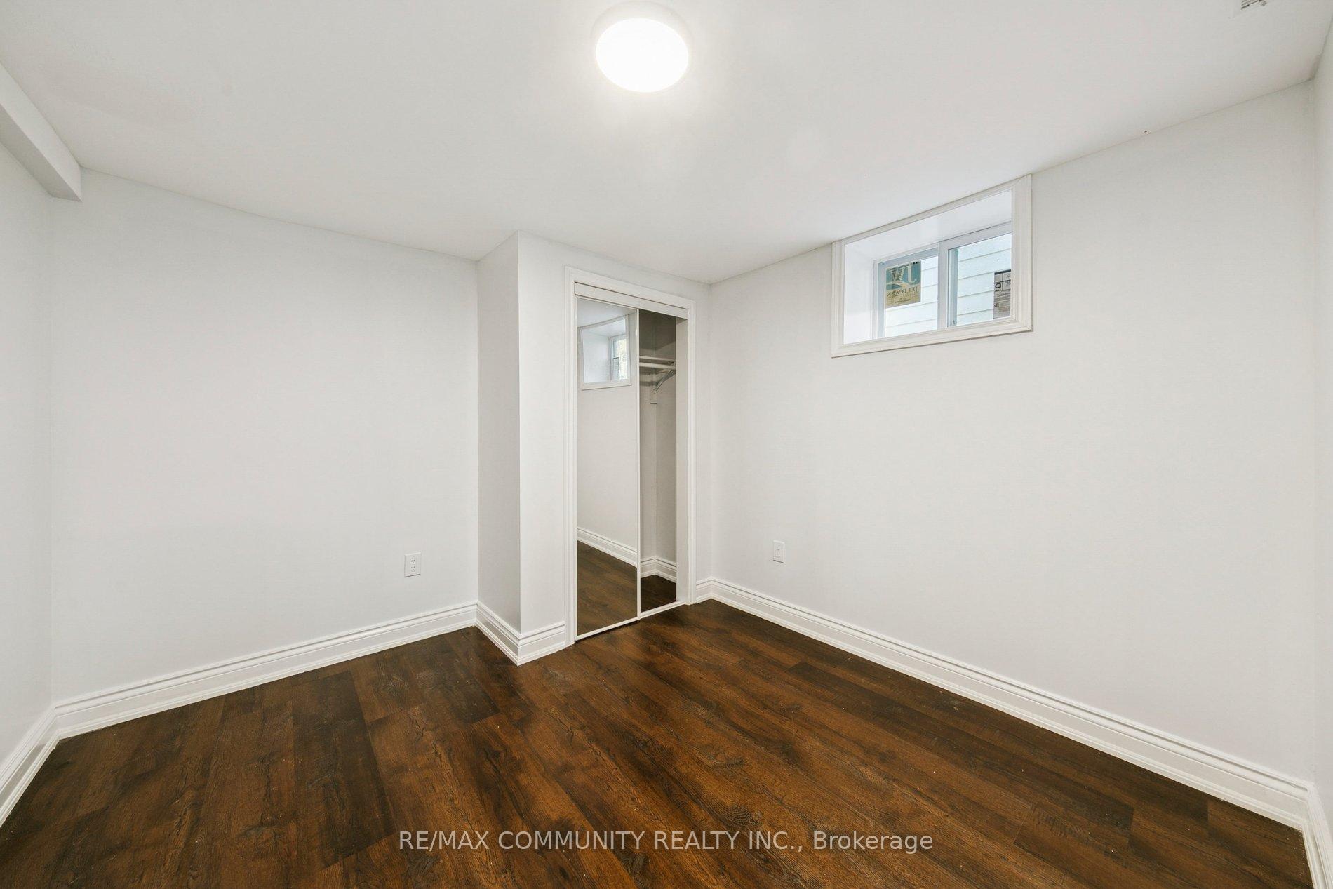 Photo 44 of 46 East 7th Street, Hamilton, Centremount — HOMEH