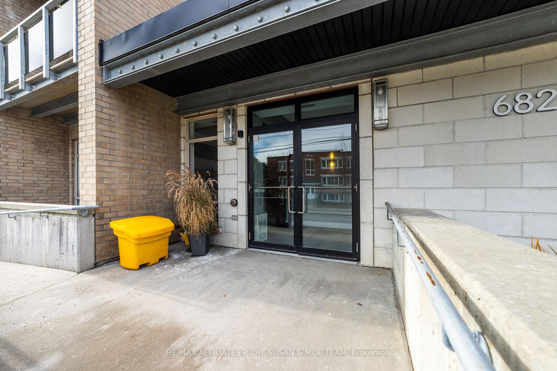 Front of Unit 308, 682 Churchill Avenue N