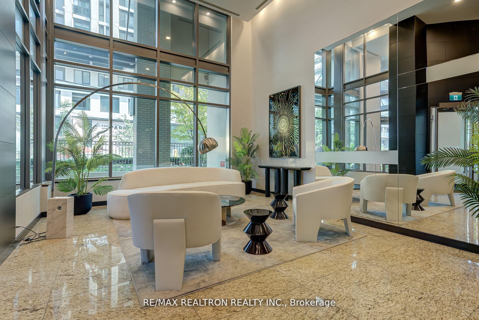 Photo 2 of Unit 404, 88 Broadway Avenue, Toronto, Mount Pleasant East — HOMEH