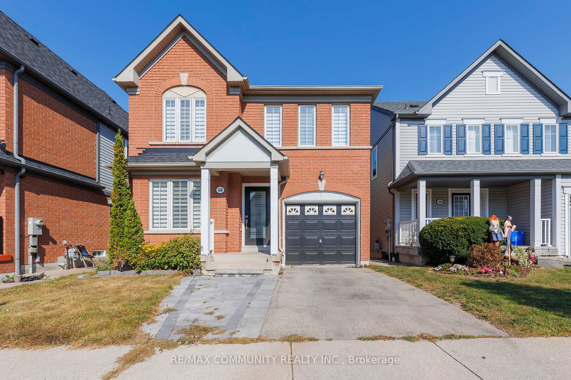 Photo 4 of 48 McNicol Crescent, Ajax, Northeast Ajax — HOMEH