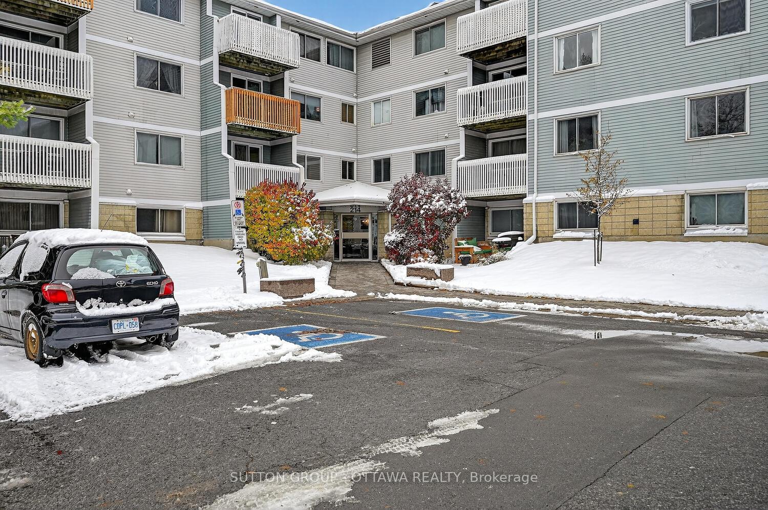 Photo 1 of Unit 317, 214 Viewmount Drive, Ottawa, Borden Farm/Stewart Farm/Carleton Heights/Parkwood Hills — HOMEH