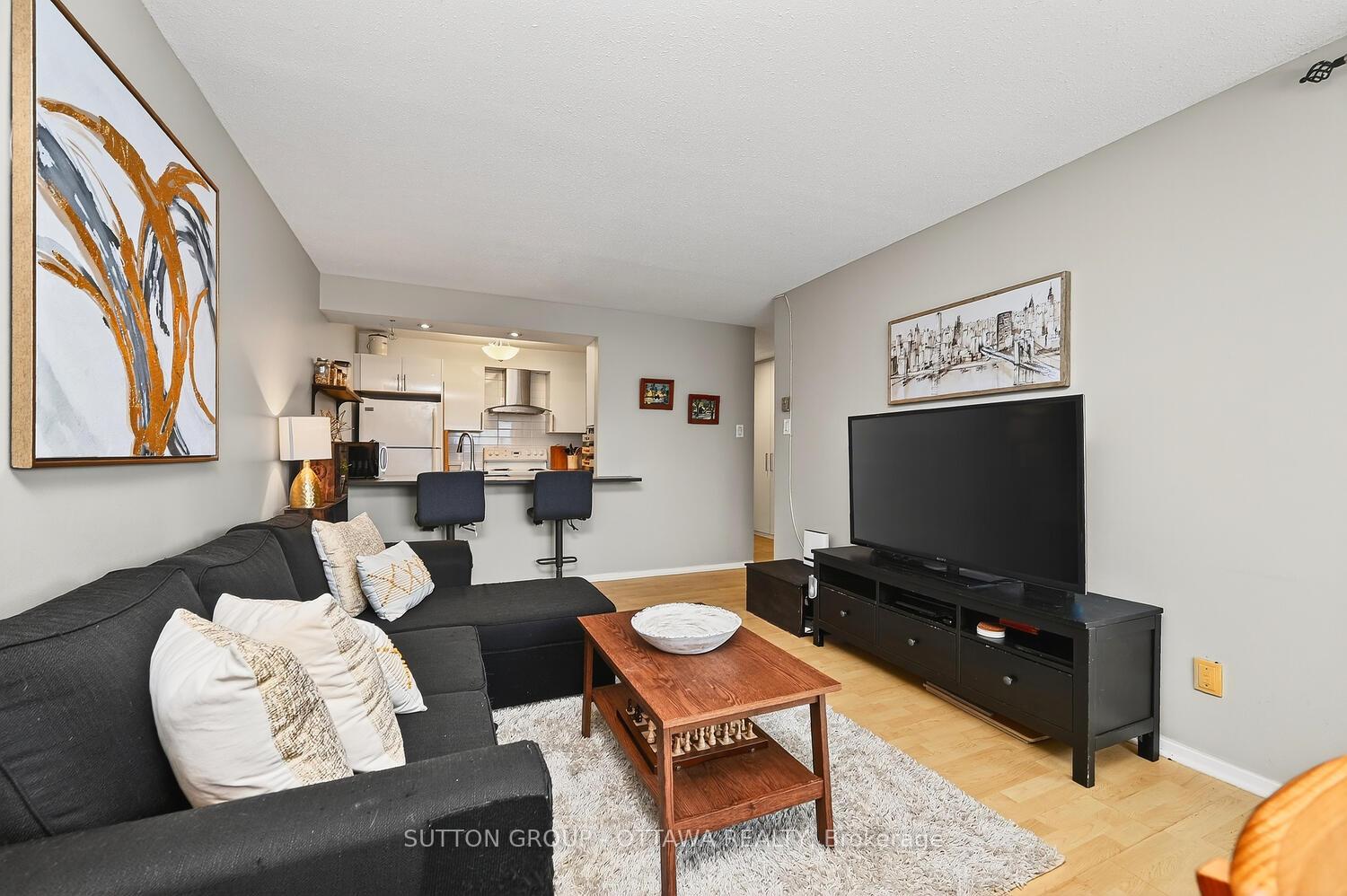 Photo 5 of Unit 317, 214 Viewmount Drive, Ottawa, Borden Farm/Stewart Farm/Carleton Heights/Parkwood Hills — HOMEH