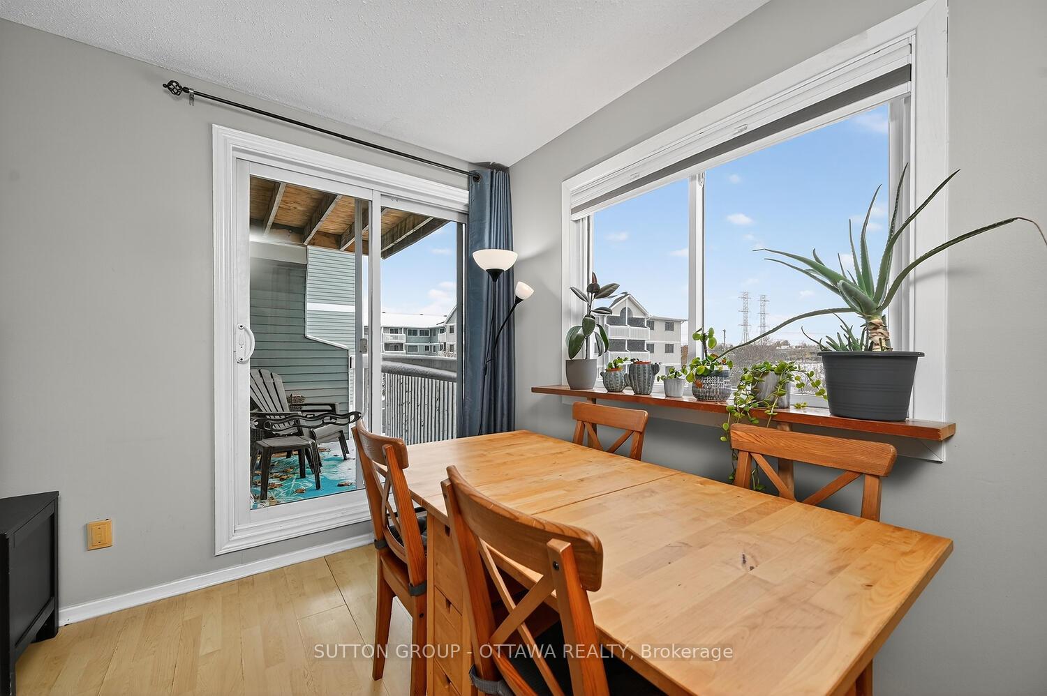 Photo 10 of Unit 317, 214 Viewmount Drive, Ottawa, Borden Farm/Stewart Farm/Carleton Heights/Parkwood Hills — HOMEH