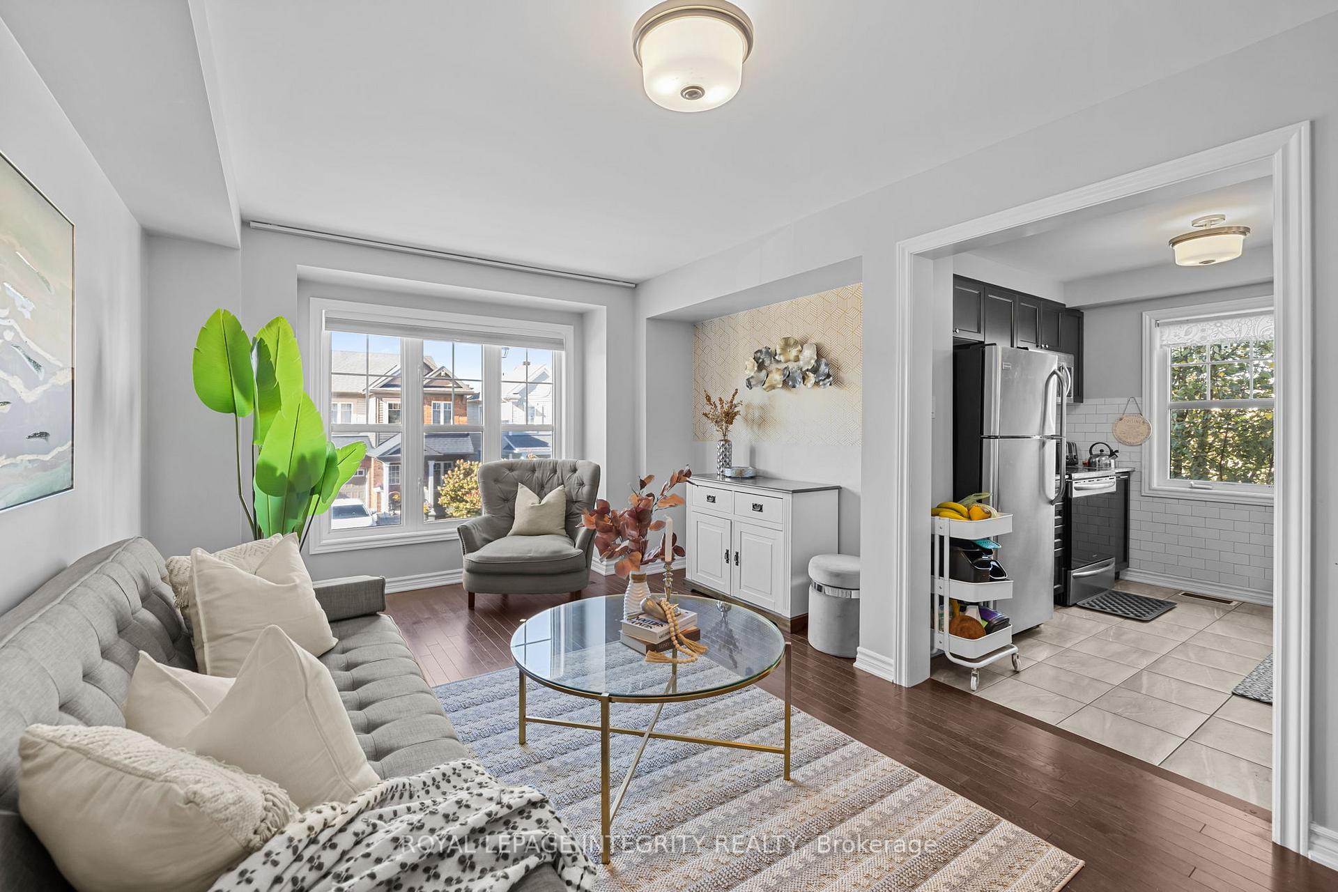 Photo 3 of 211 Bensinger Way, Ottawa, Stittsville (North) — HOMEH