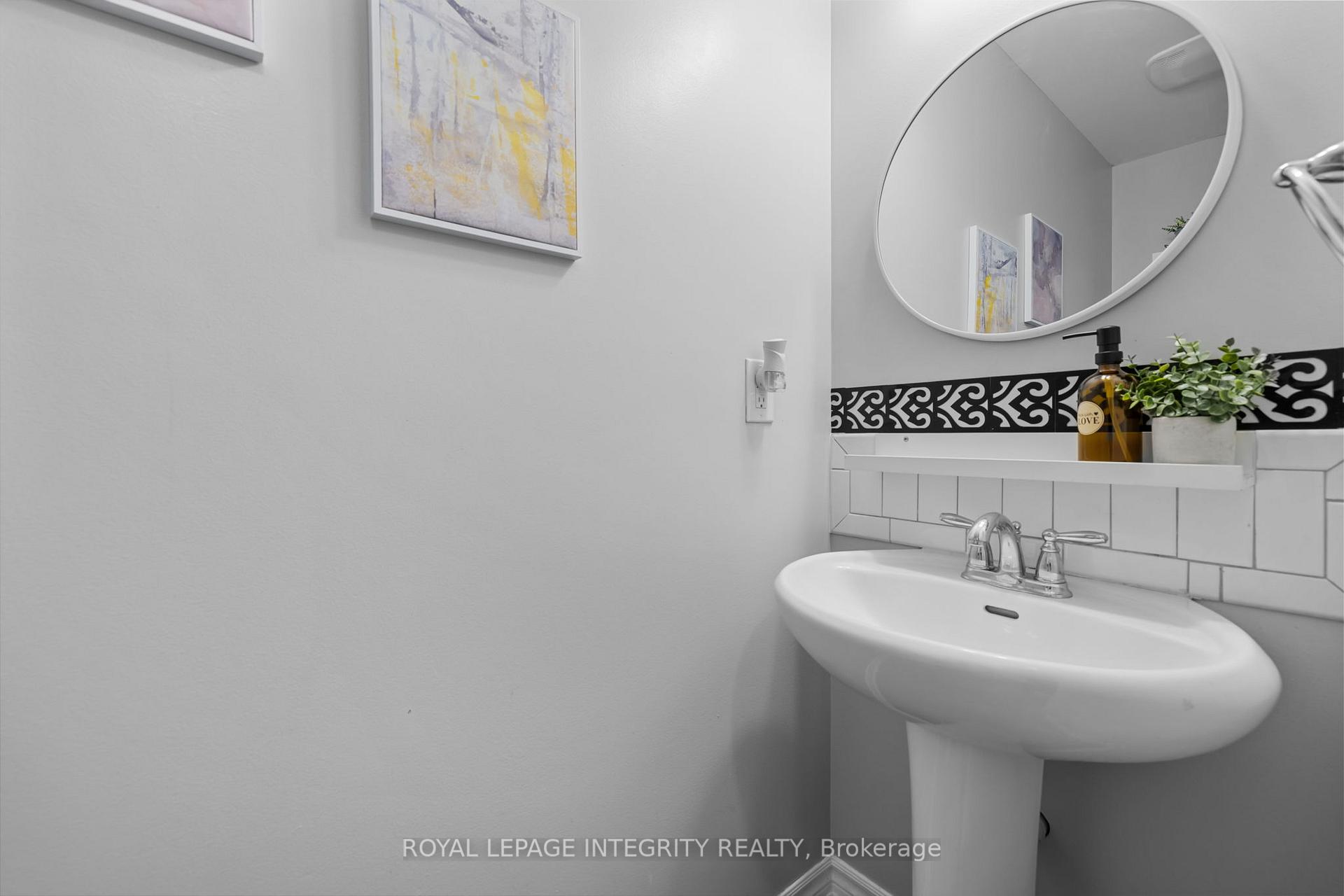 Photo 7 of 211 Bensinger Way, Ottawa, Stittsville (North) — HOMEH
