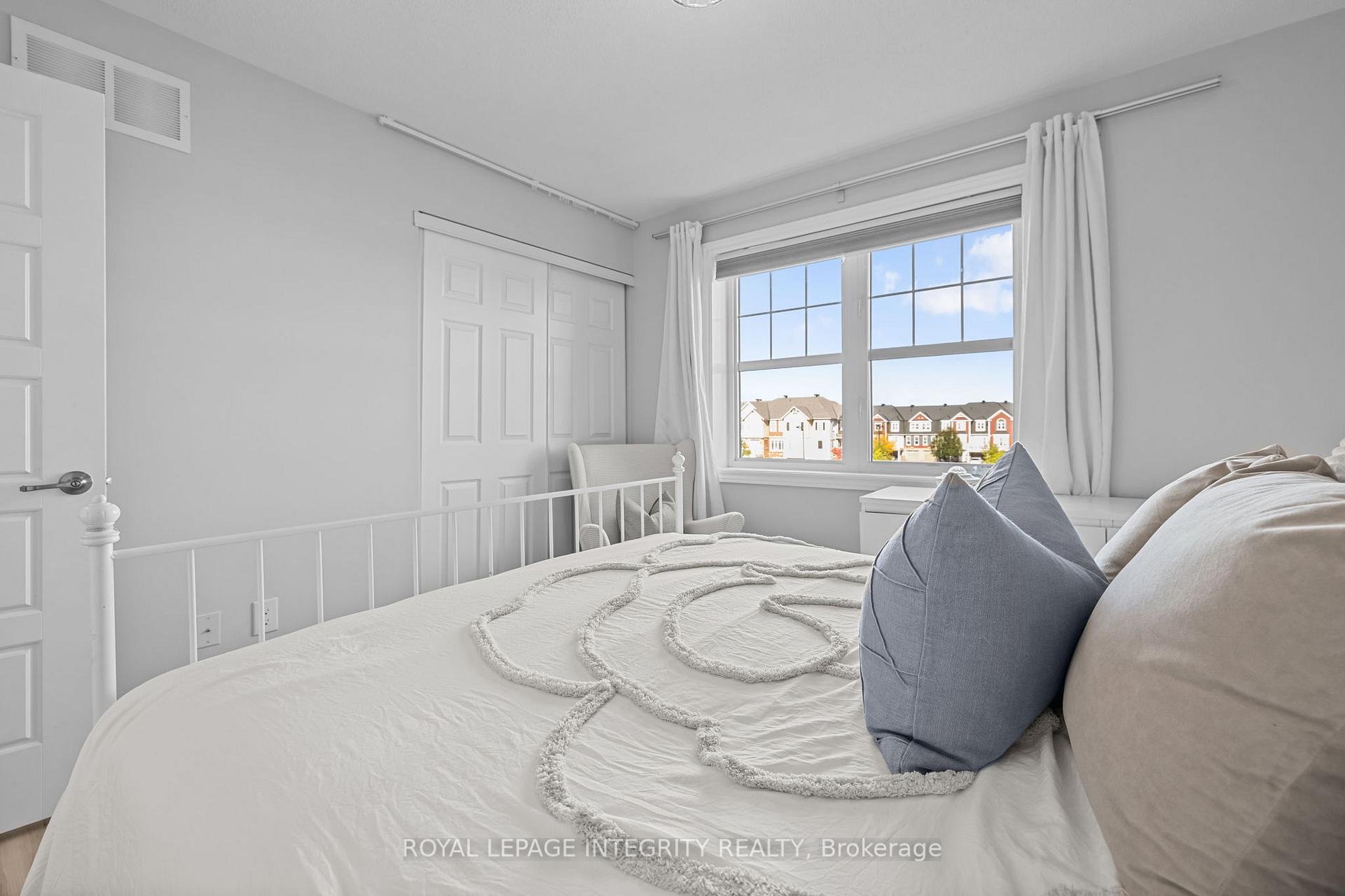 Photo 10 of 211 Bensinger Way, Ottawa, Stittsville (North) — HOMEH