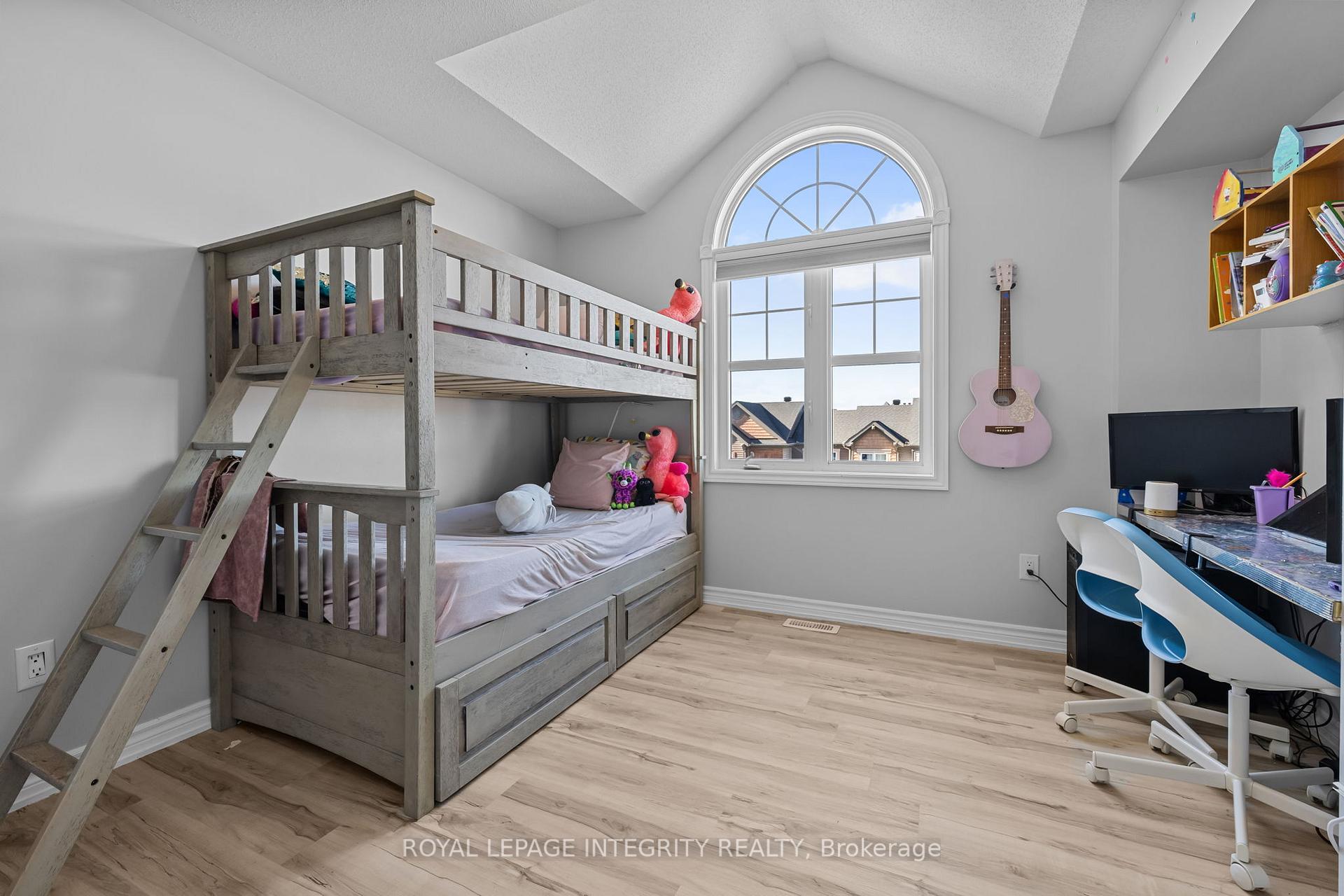 Photo 12 of 211 Bensinger Way, Ottawa, Stittsville (North) — HOMEH