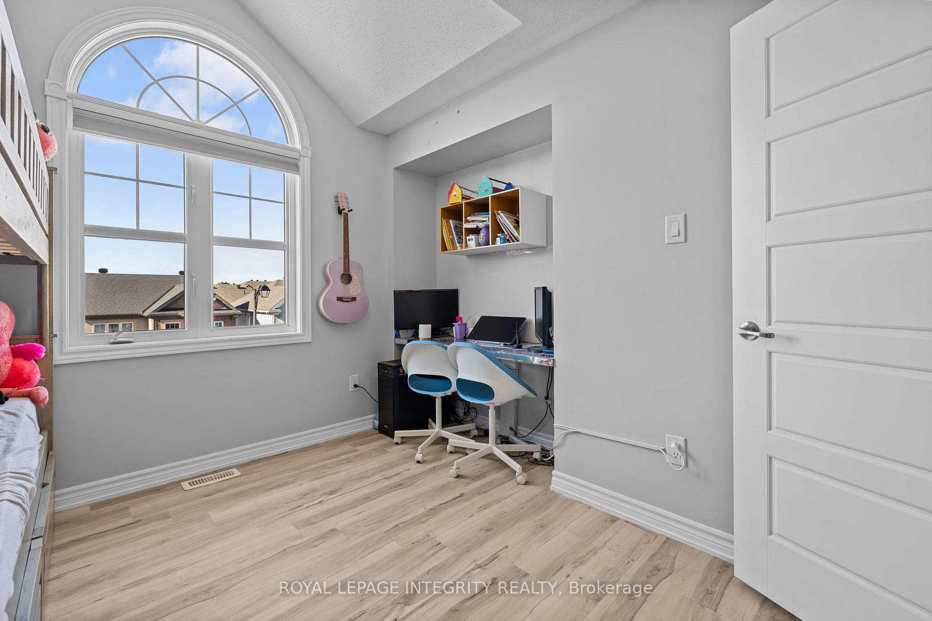 Photo 13 of 211 Bensinger Way, Ottawa, Stittsville (North) — HOMEH