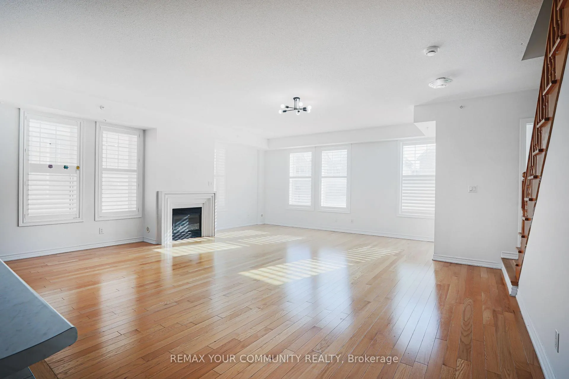 Photo 8 of 60 Cathedral High Heights E, Markham, Cathedraltown — HOMEH
