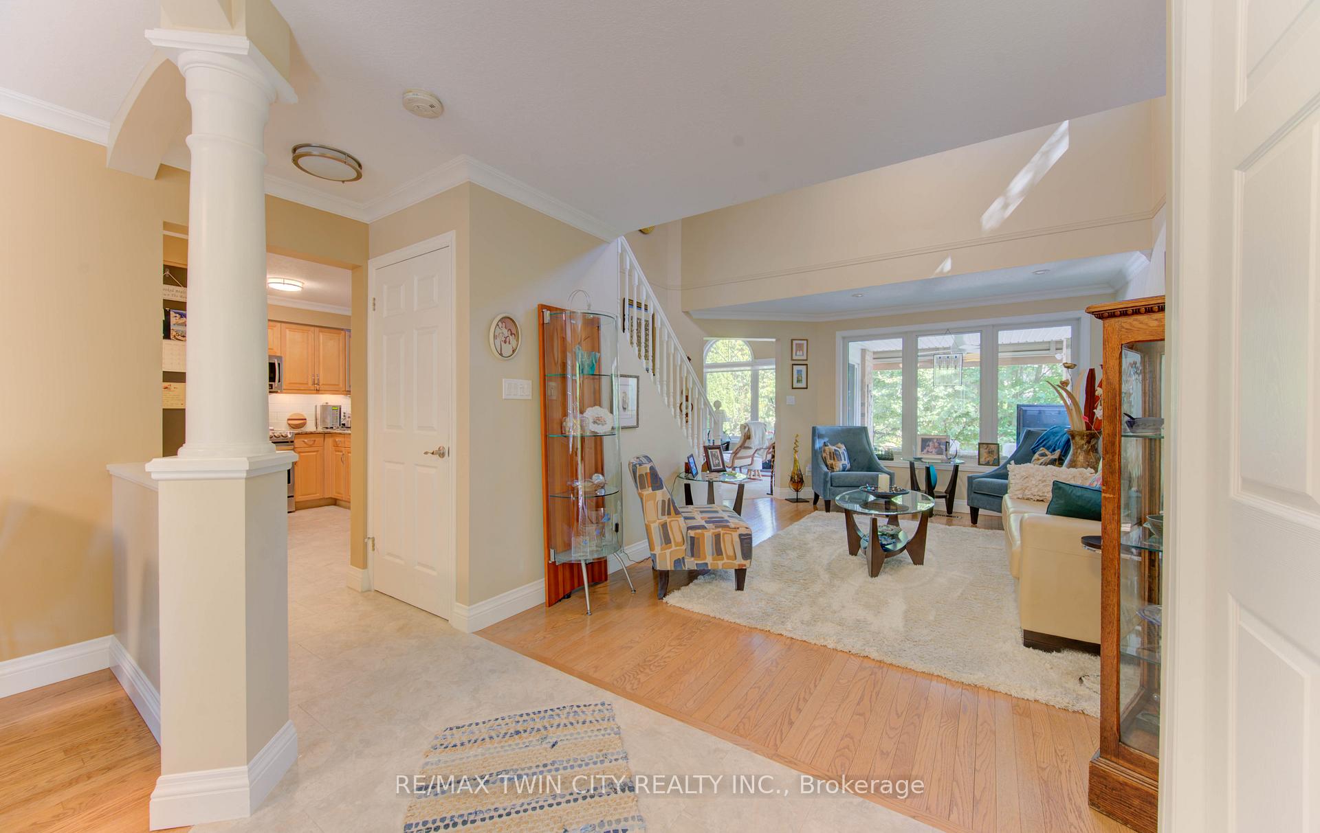 Photo 6 of 76 Candle Crescent, Kitchener — HOMEH