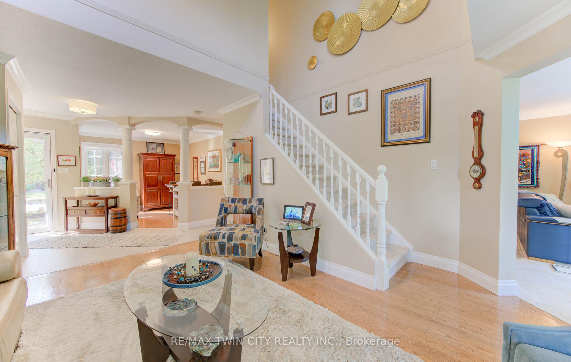 Photo 11 of 76 Candle Crescent, Kitchener — HOMEH