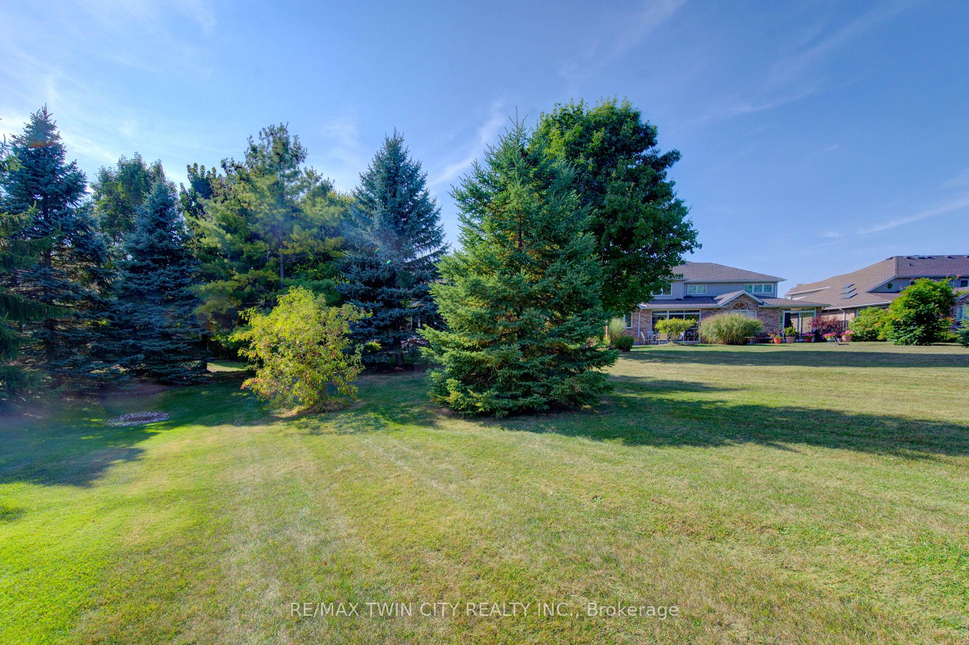 Photo 32 of 76 Candle Crescent, Kitchener — HOMEH