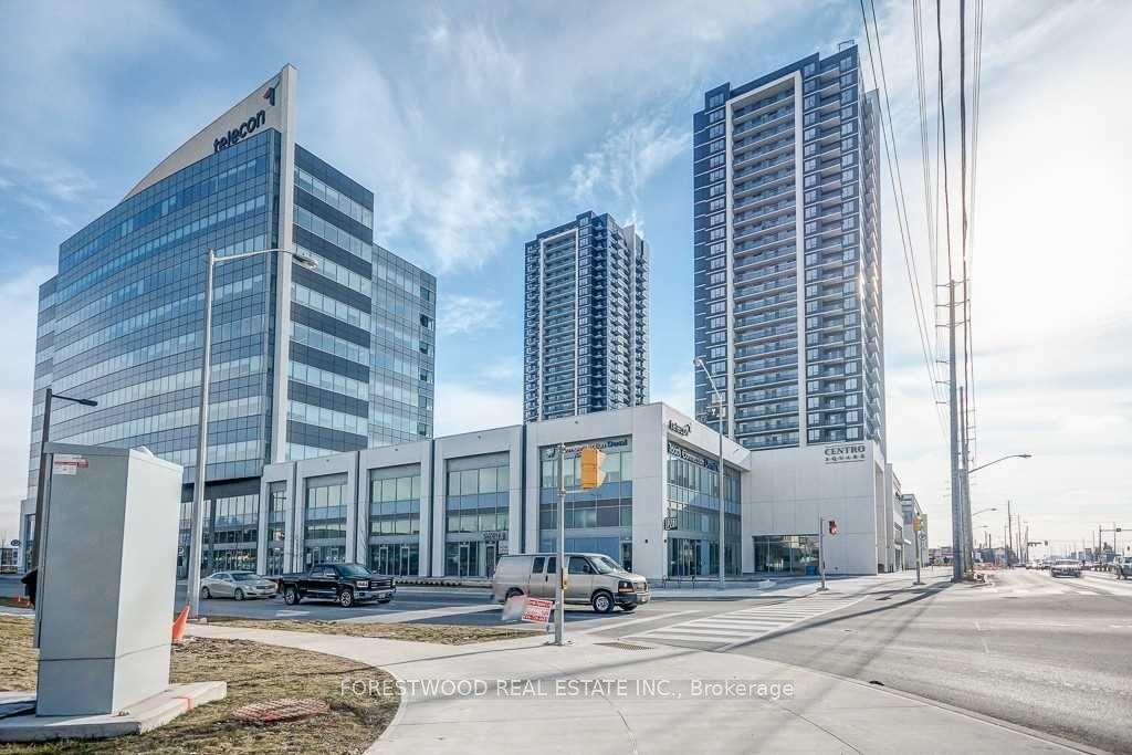 Front of Unit 611, 3700 Highway 7 Avenue W