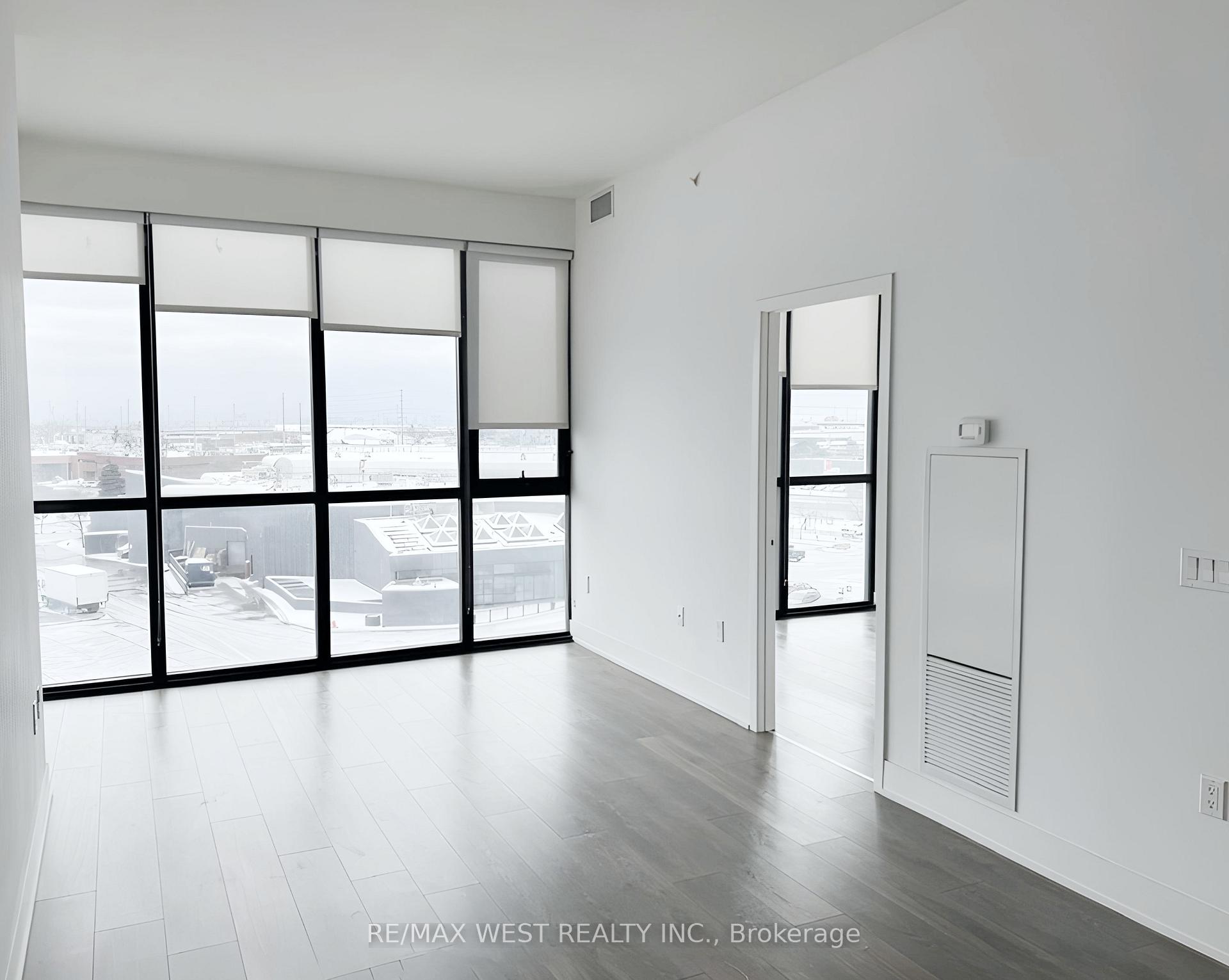 Photo 3 of Unit 526, 2908 Hwy 7 Road, Vaughan, Concord — HOMEH