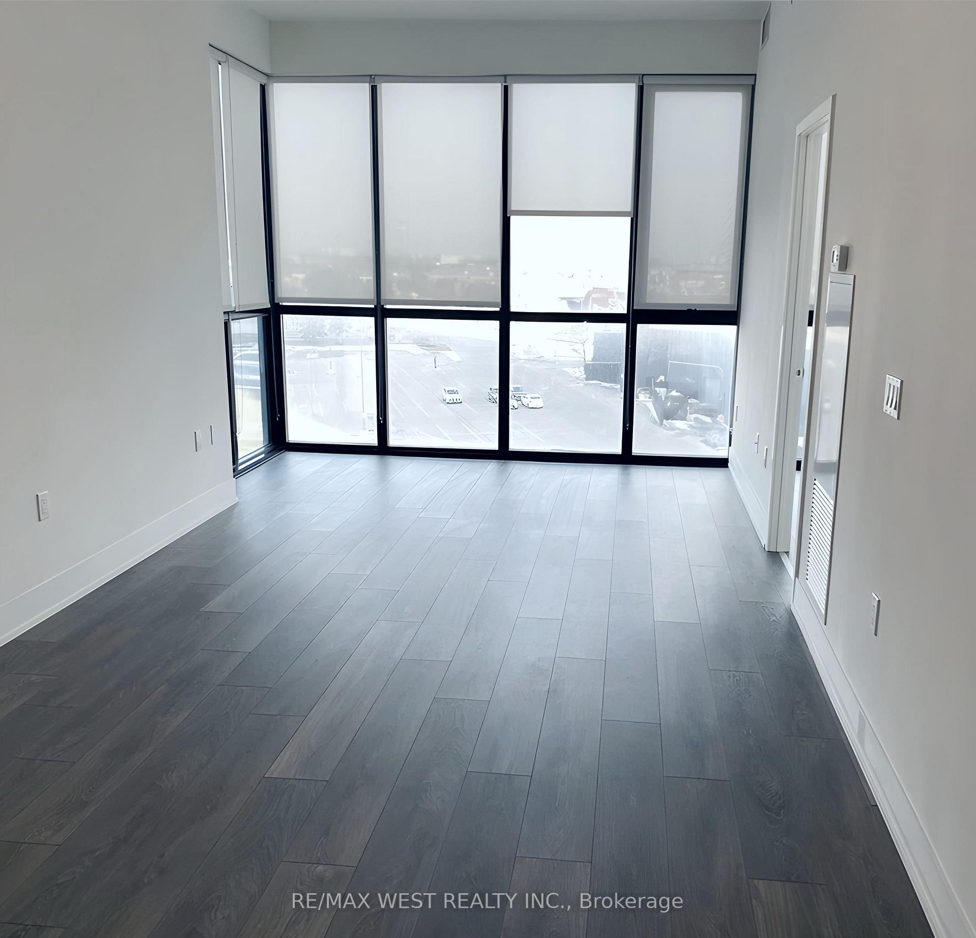 Photo 4 of Unit 526, 2908 Hwy 7 Road, Vaughan, Concord — HOMEH