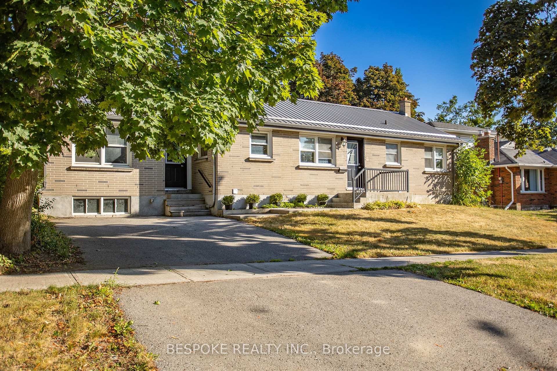 Photo 1 of 388 Aberdeen Avenue, Peterborough, Northcrest Ward 5 — HOMEH
