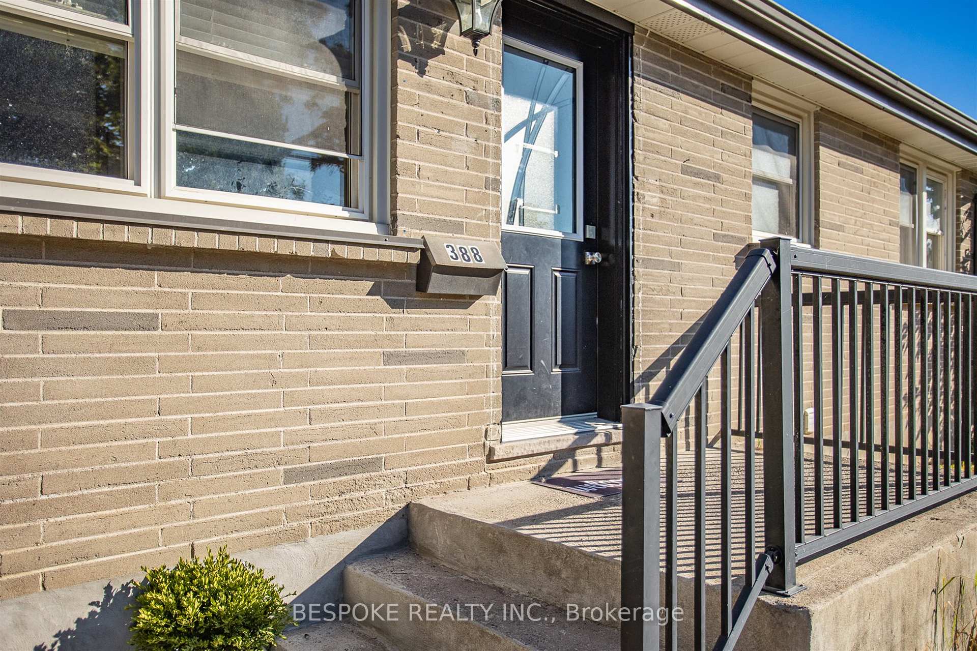 Photo 5 of 388 Aberdeen Avenue, Peterborough, Northcrest Ward 5 — HOMEH