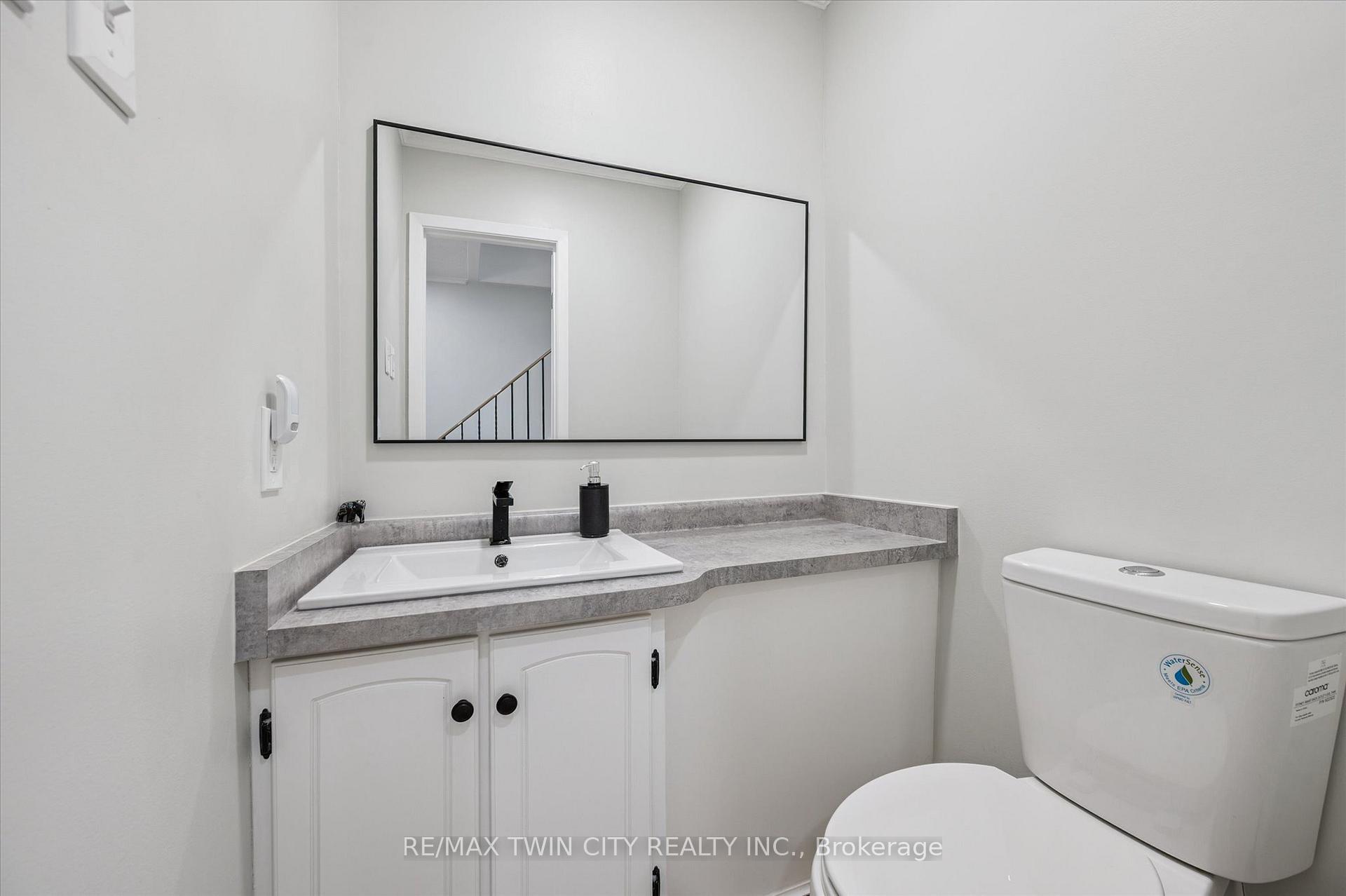 Photo 12 of Unit 41, 121 University Avenue E, Waterloo — HOMEH