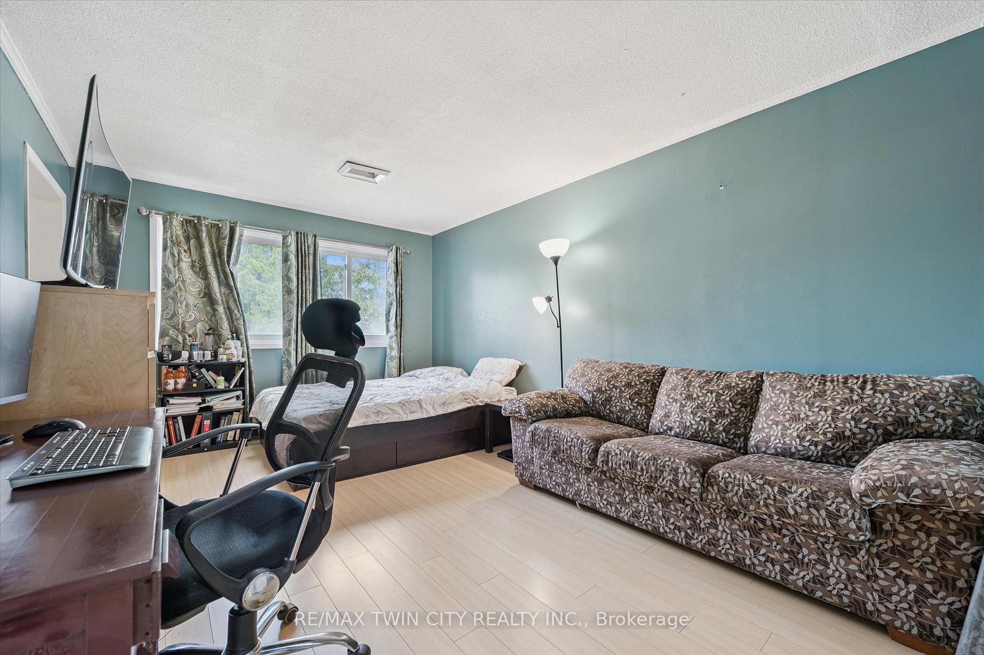Photo 15 of Unit 41, 121 University Avenue E, Waterloo — HOMEH