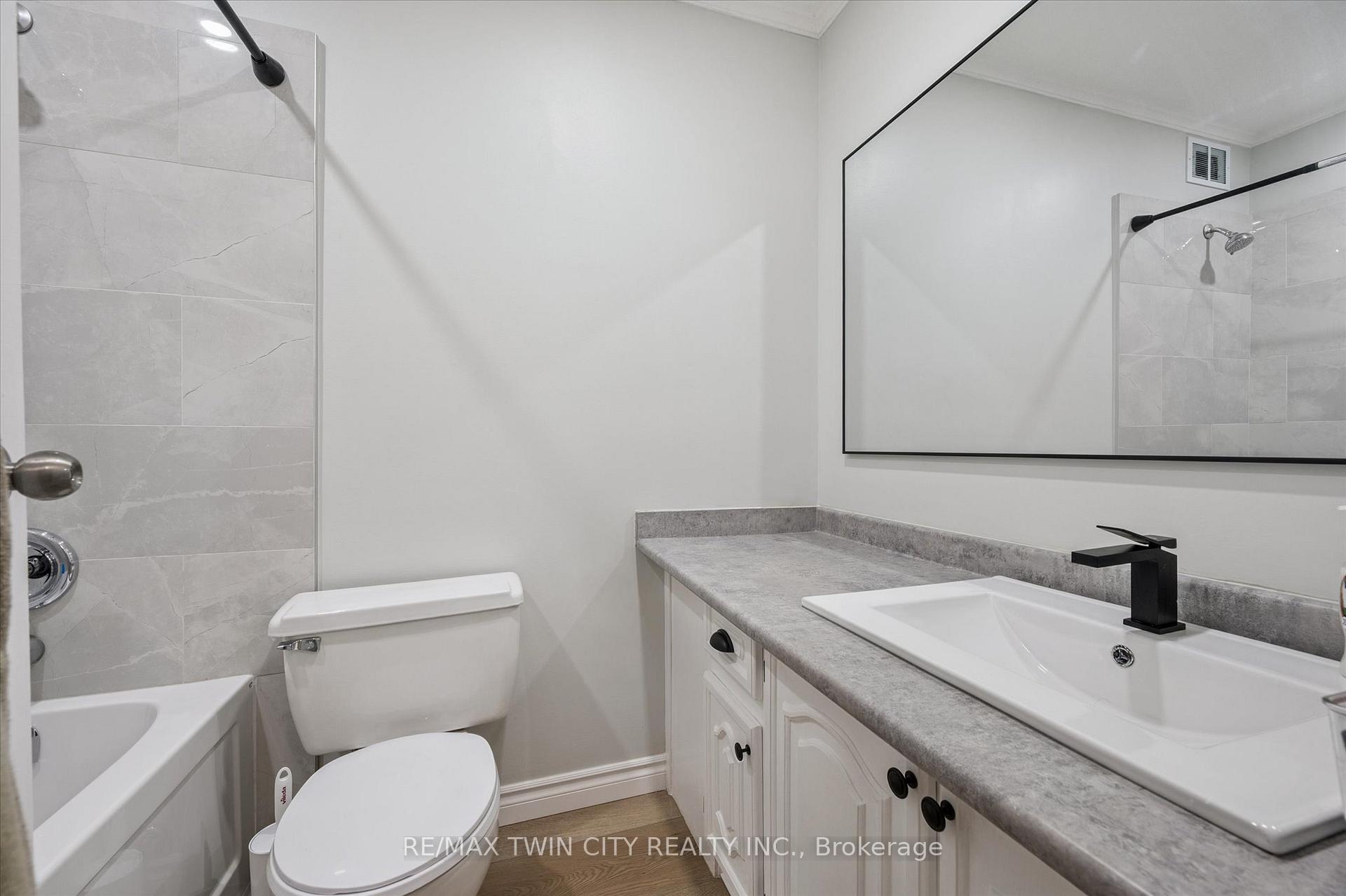 Photo 16 of Unit 41, 121 University Avenue E, Waterloo — HOMEH